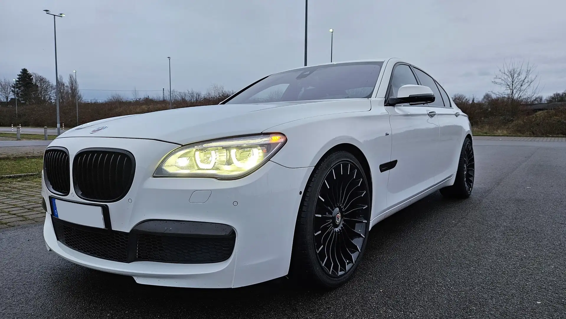 BMW 740 740d xDrive Blanc - 1