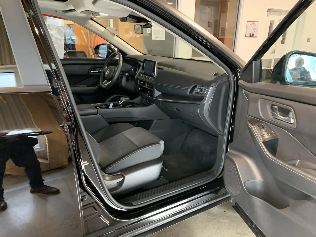 Nissan Rogue снимка Nissan Rogue
