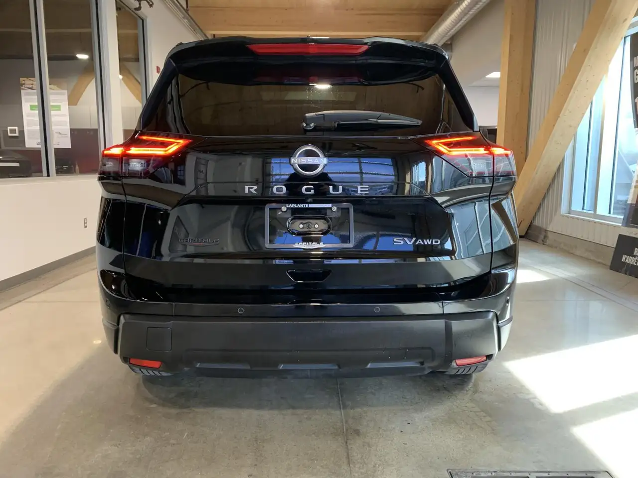 Nissan Rogue снимка Nissan Rogue