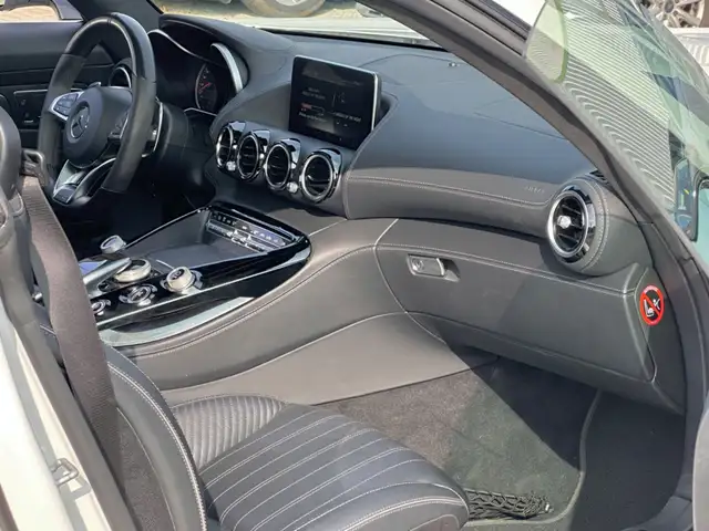 Mercedes-Benz Amg GT view 12