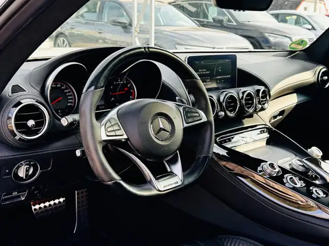 Mercedes-Benz Amg GT view 10