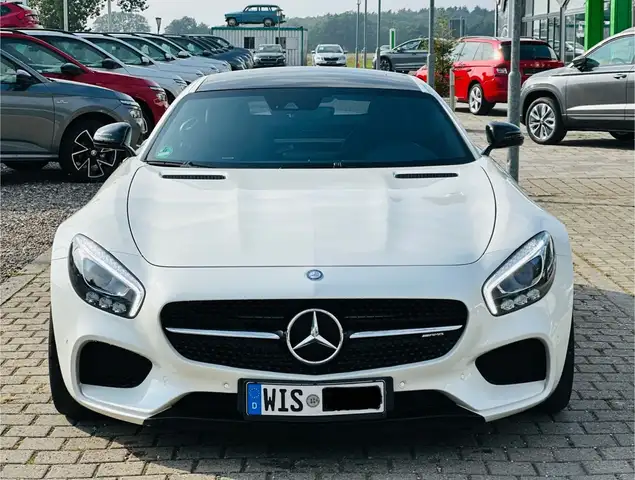Mercedes-Benz Amg GT view 2
