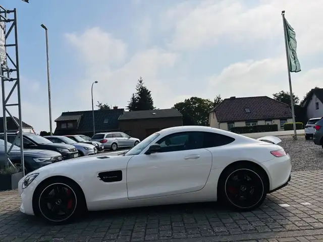 Mercedes-Benz Amg GT view 4