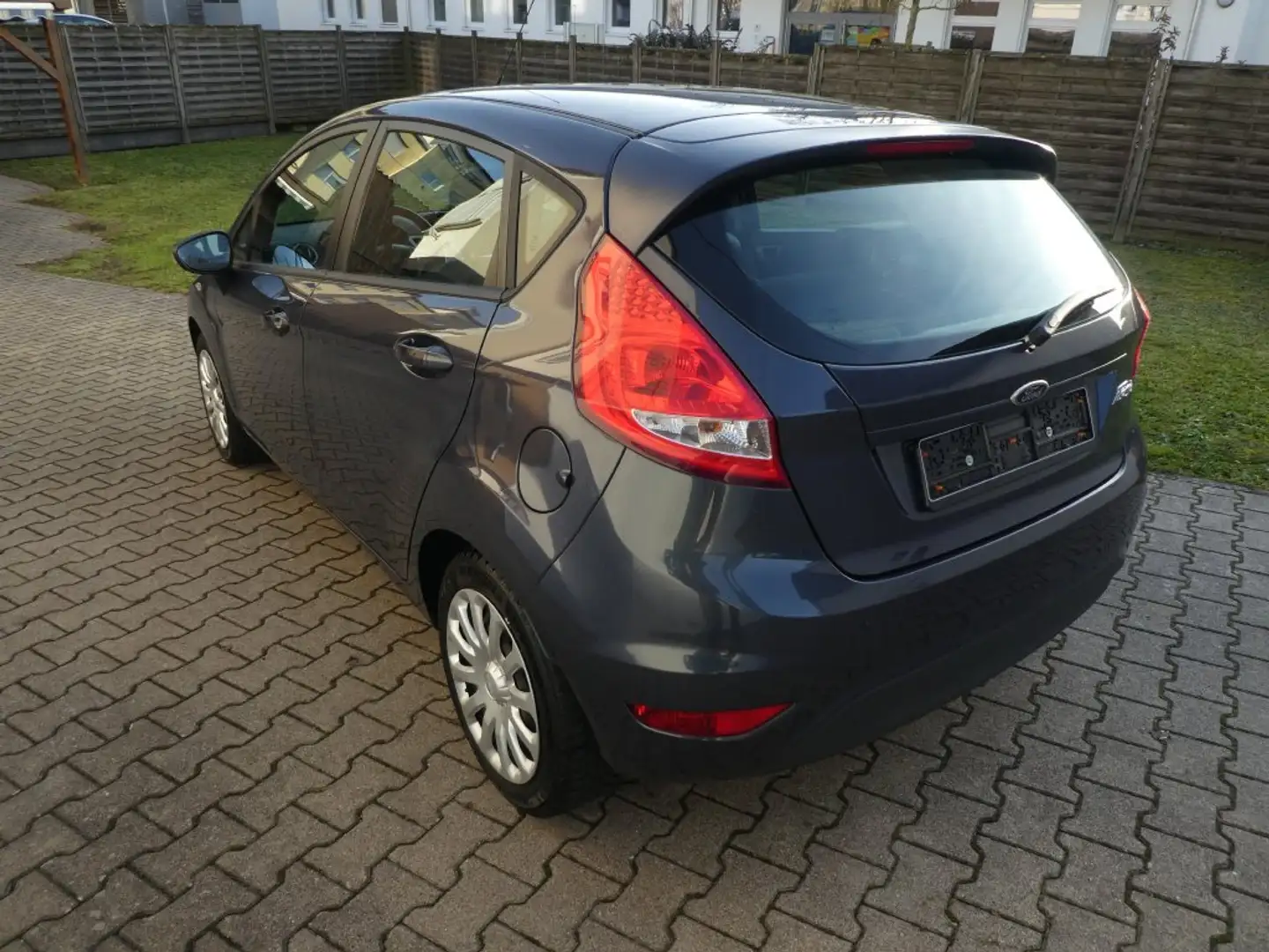 Ford Fiesta Fiesta 1.25 Trend, Zahnriemen + KD + Tüv neu Albastru - 2