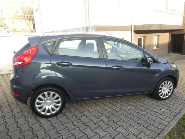 Ford Fiesta Fiesta 1.25 Trend,  Zahnriemen + KD + Tüv neu