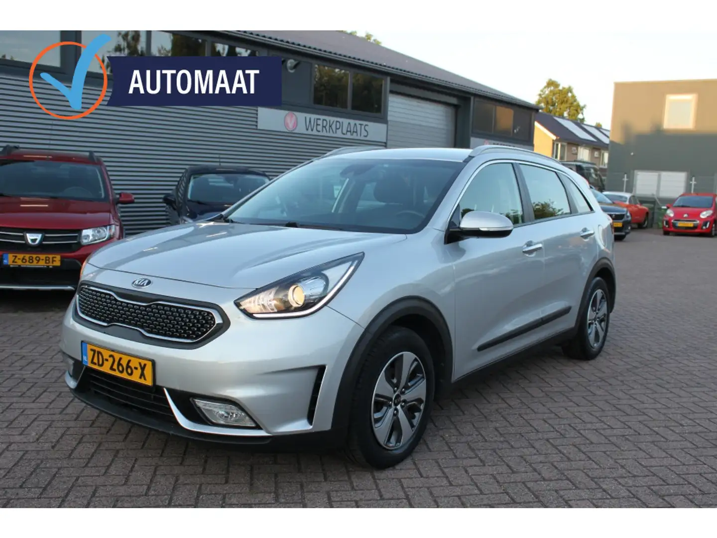 Kia Niro 1.6 GDi H. DynamicL. Trekhaak, navi, Apple carplay Gris - 1