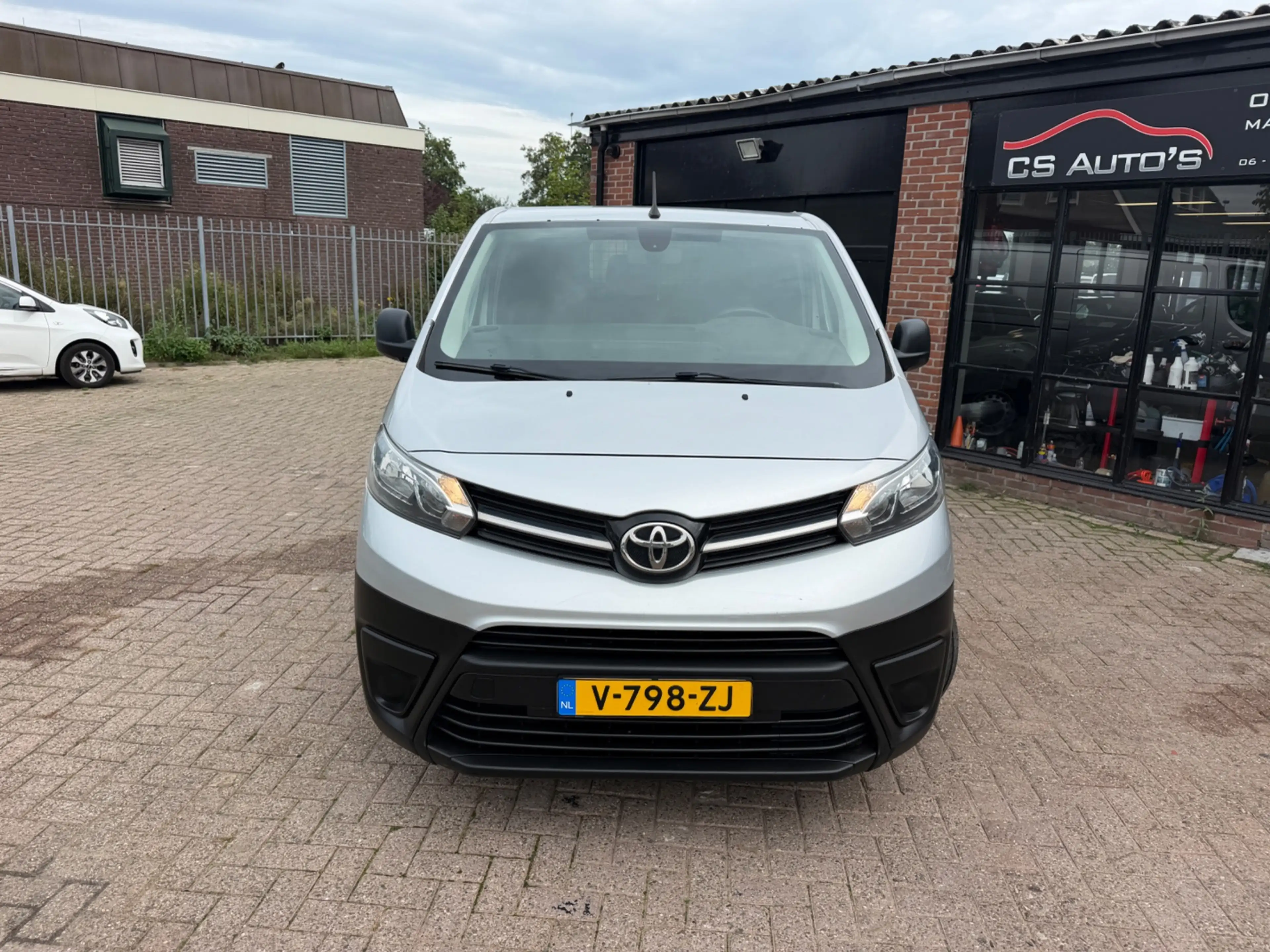 Toyota Proace Worker 2.0 D-4D Navigator Long|2019|euro6|airco|na — photo 8