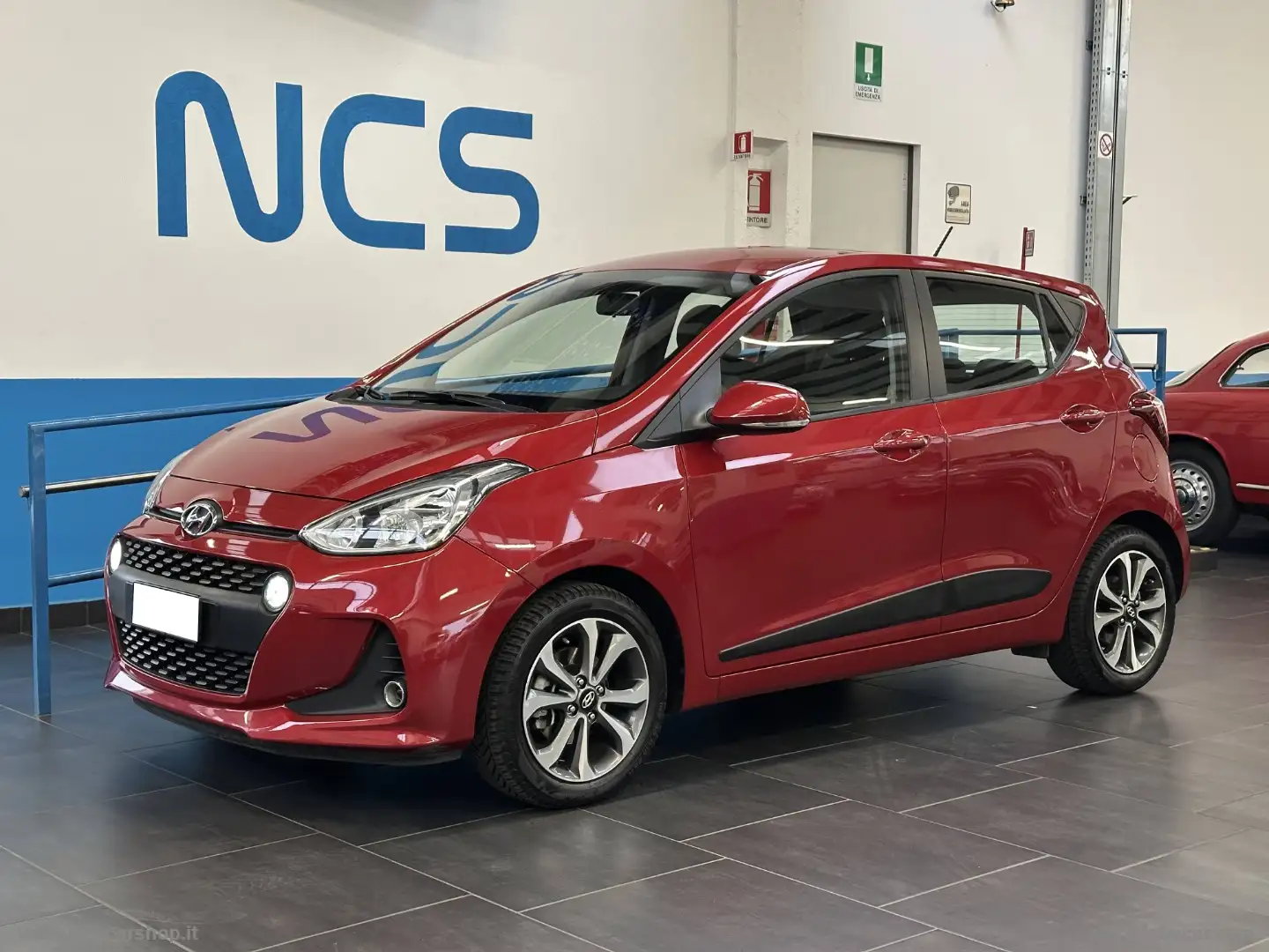 Hyundai i10 1.0 MPI Style NEOPATENTATI Rosso - 1