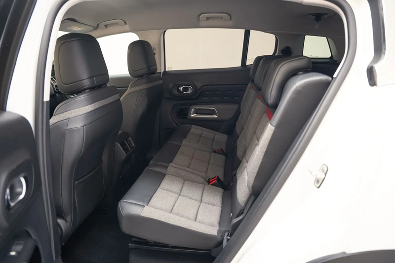 Citroen C5 Aircross 225 Plug-in Hybrid Business [ LED Navi Camera ] — photo 10