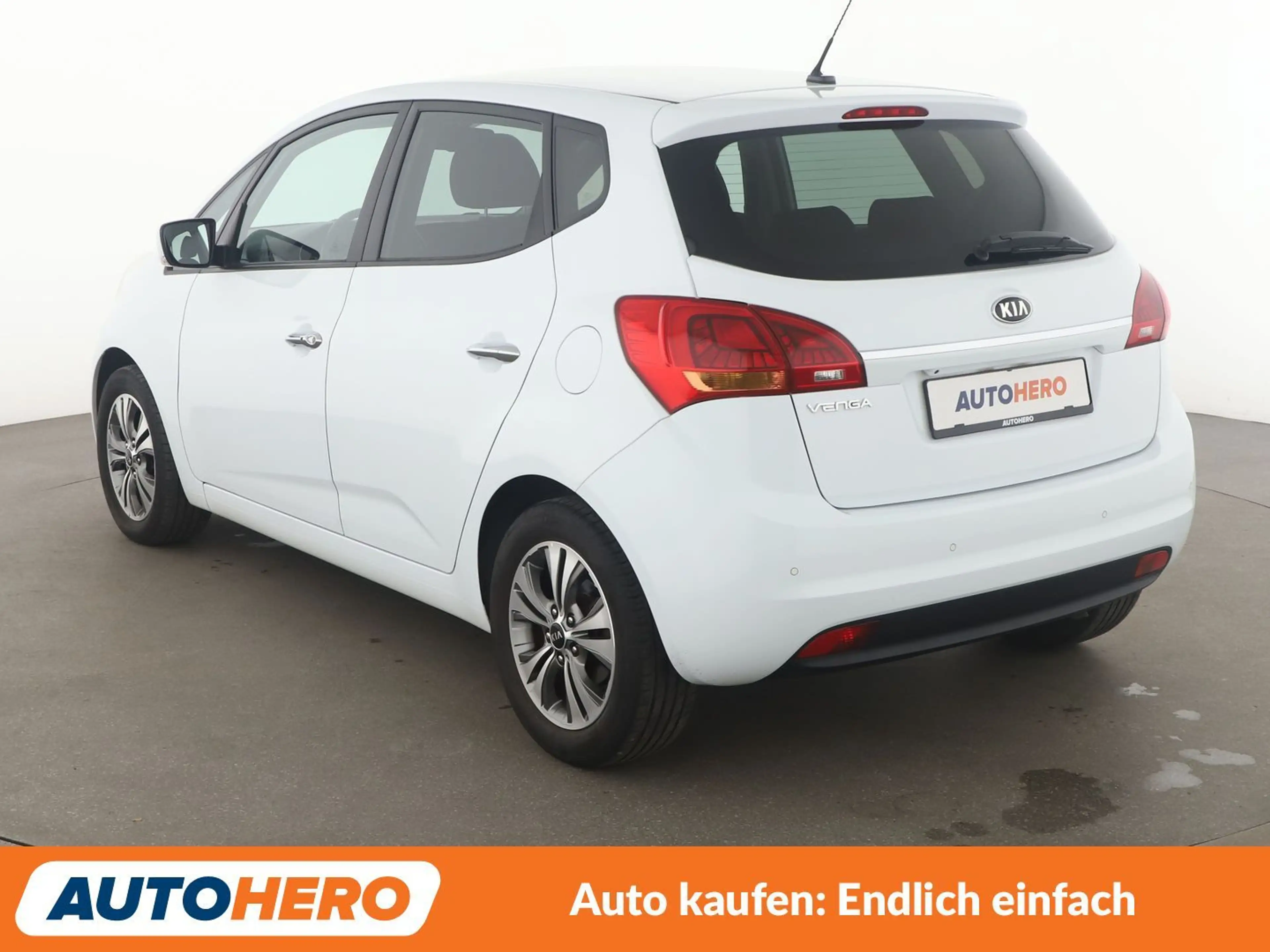 Kia Venga 1.6 Spirit Aut.*NAVI*TEMPO*CAM*PDC*SHZ* — photo 4