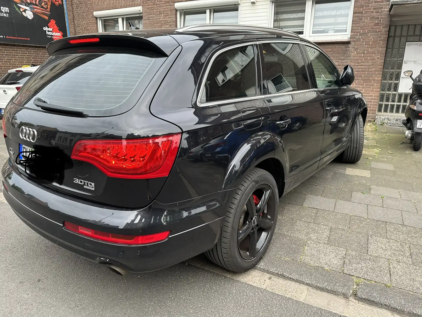 Audi Q7 3.0 TDI DPF quattro tiptronic Schwarz - 2