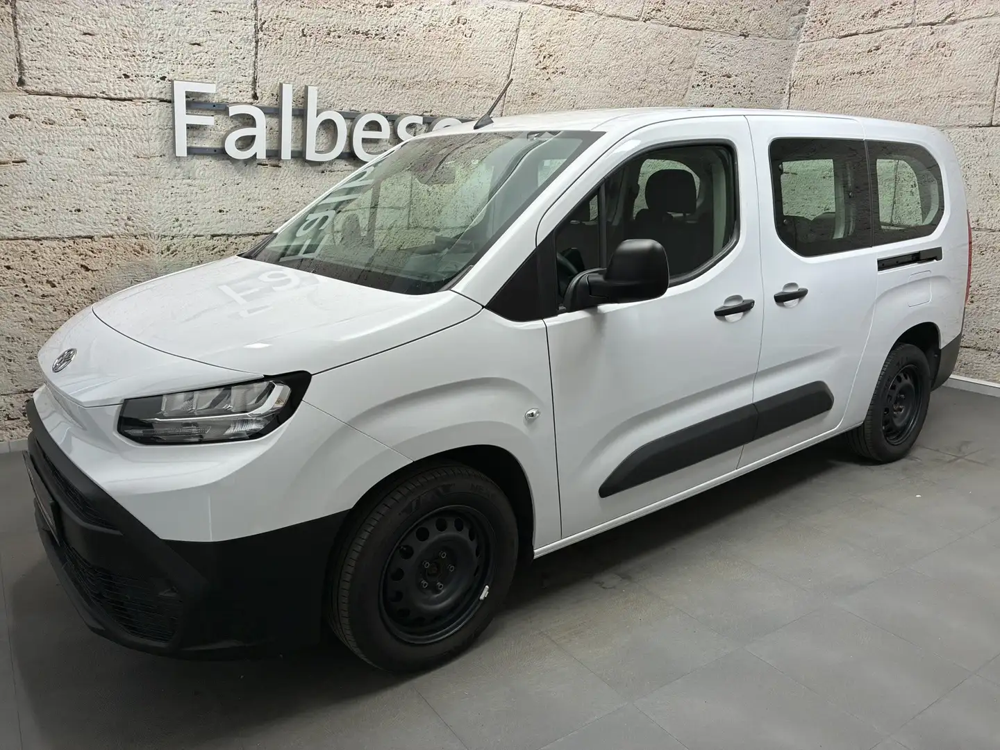 Toyota Proace City Verso 1,2 Benzin L2 Shuttle Weiß - 1