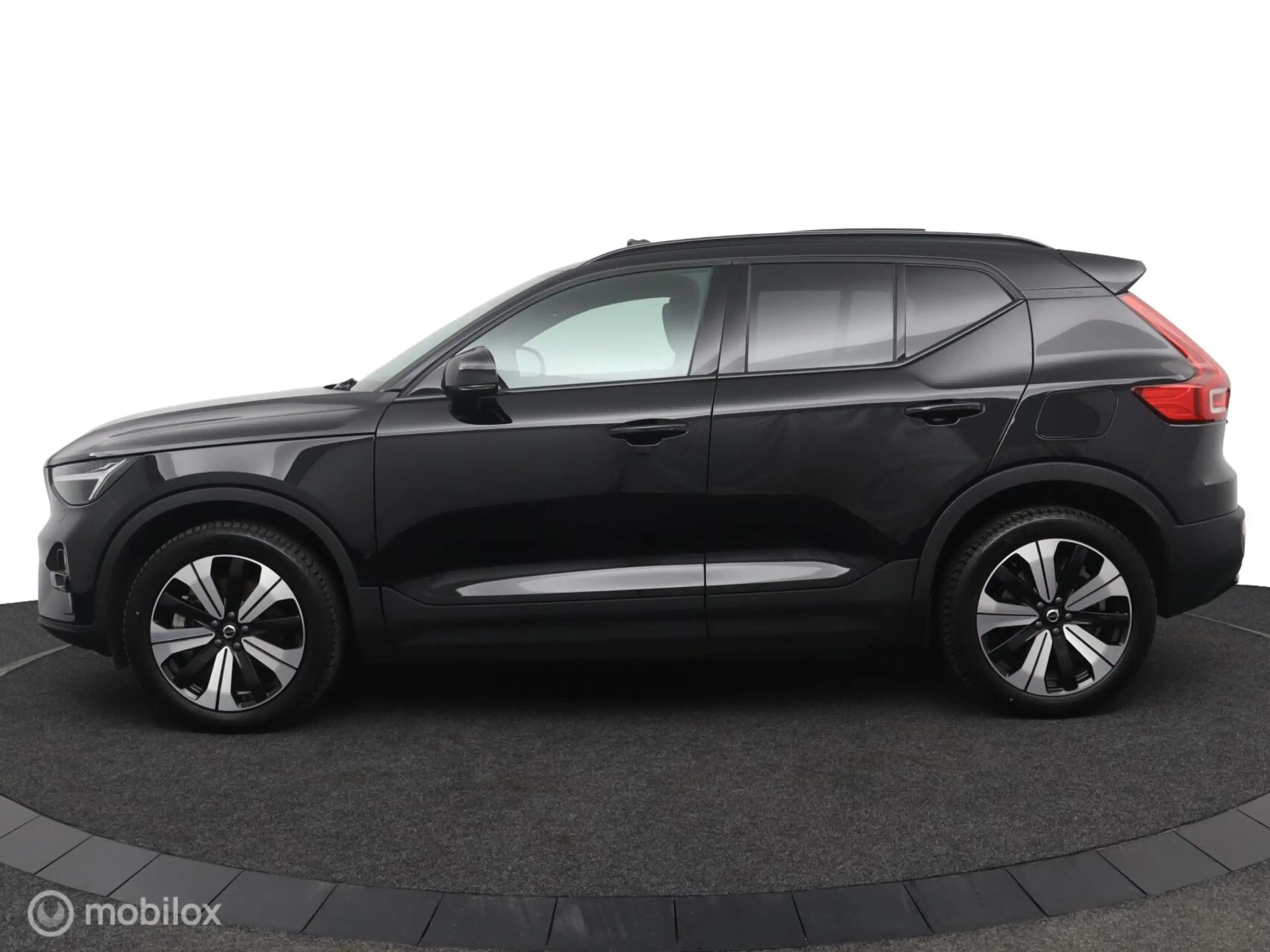 Volvo XC40 Recharge Single Ultimate — photo 13