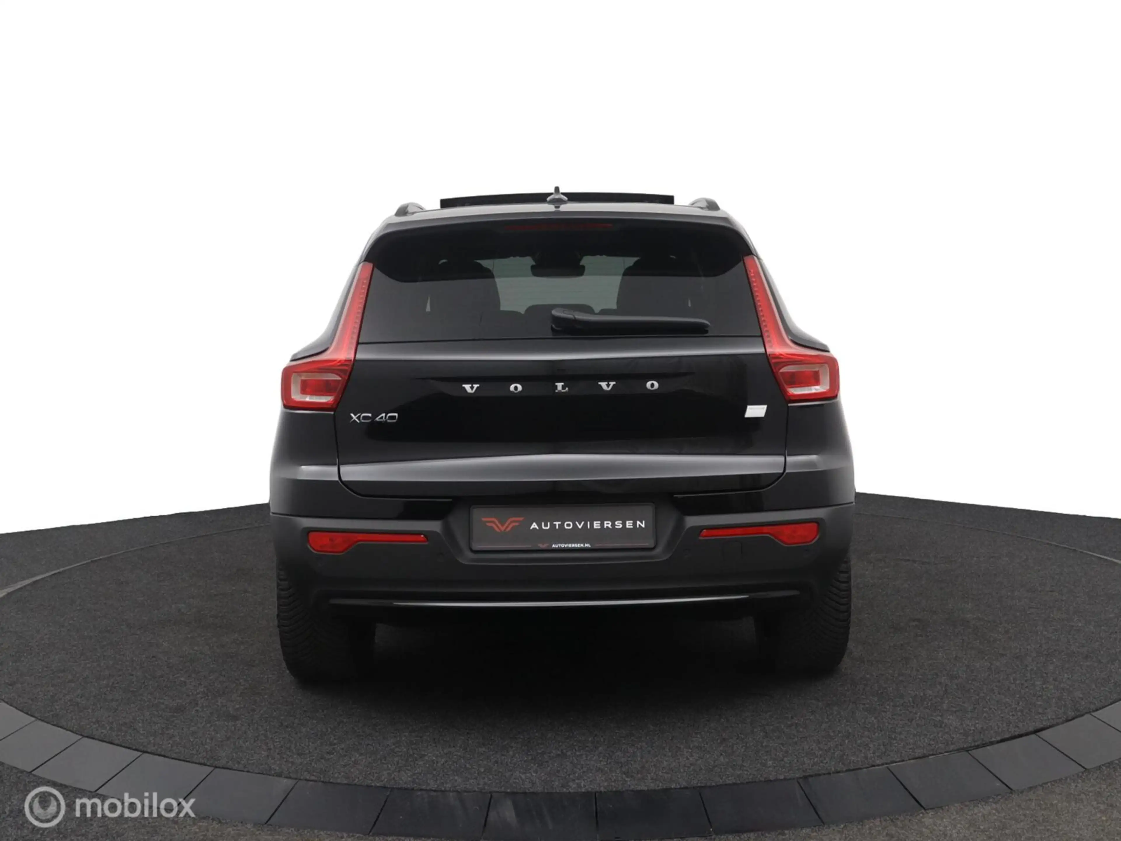 Volvo XC40 Recharge Single Ultimate — photo 5
