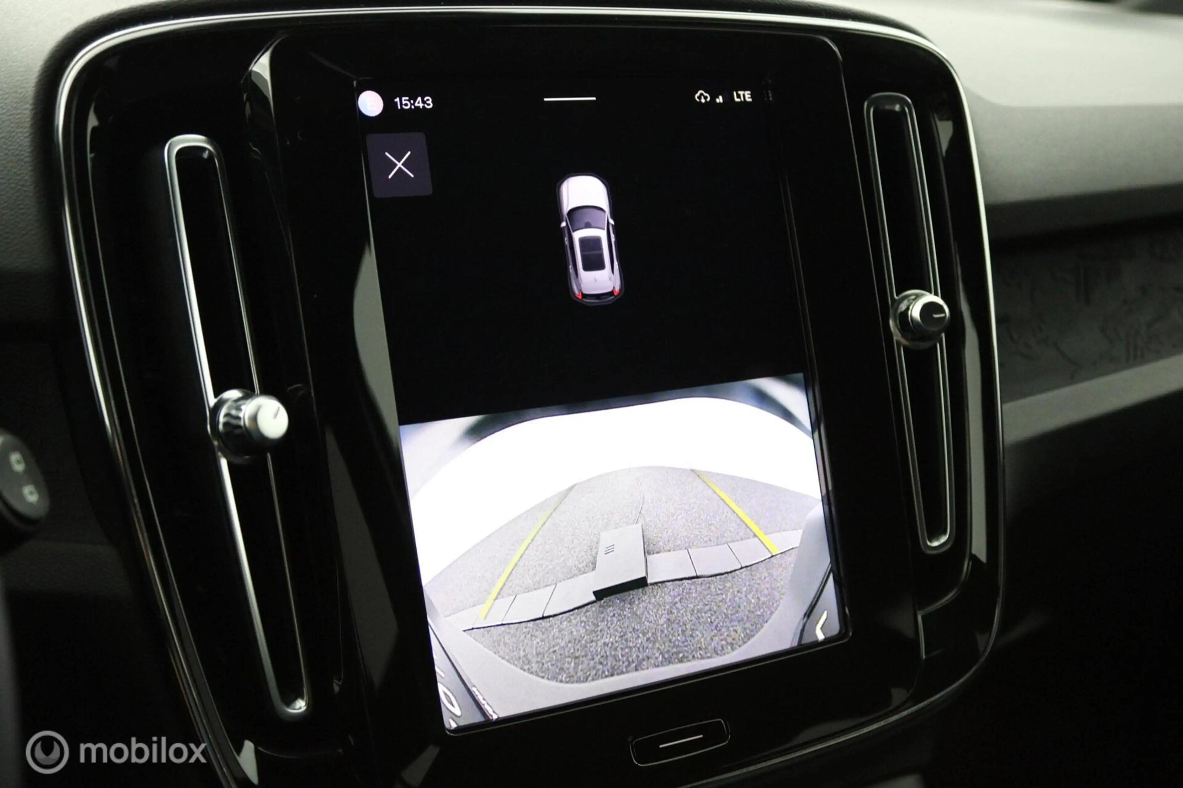 Volvo XC40 Recharge Single Ultimate — photo 7