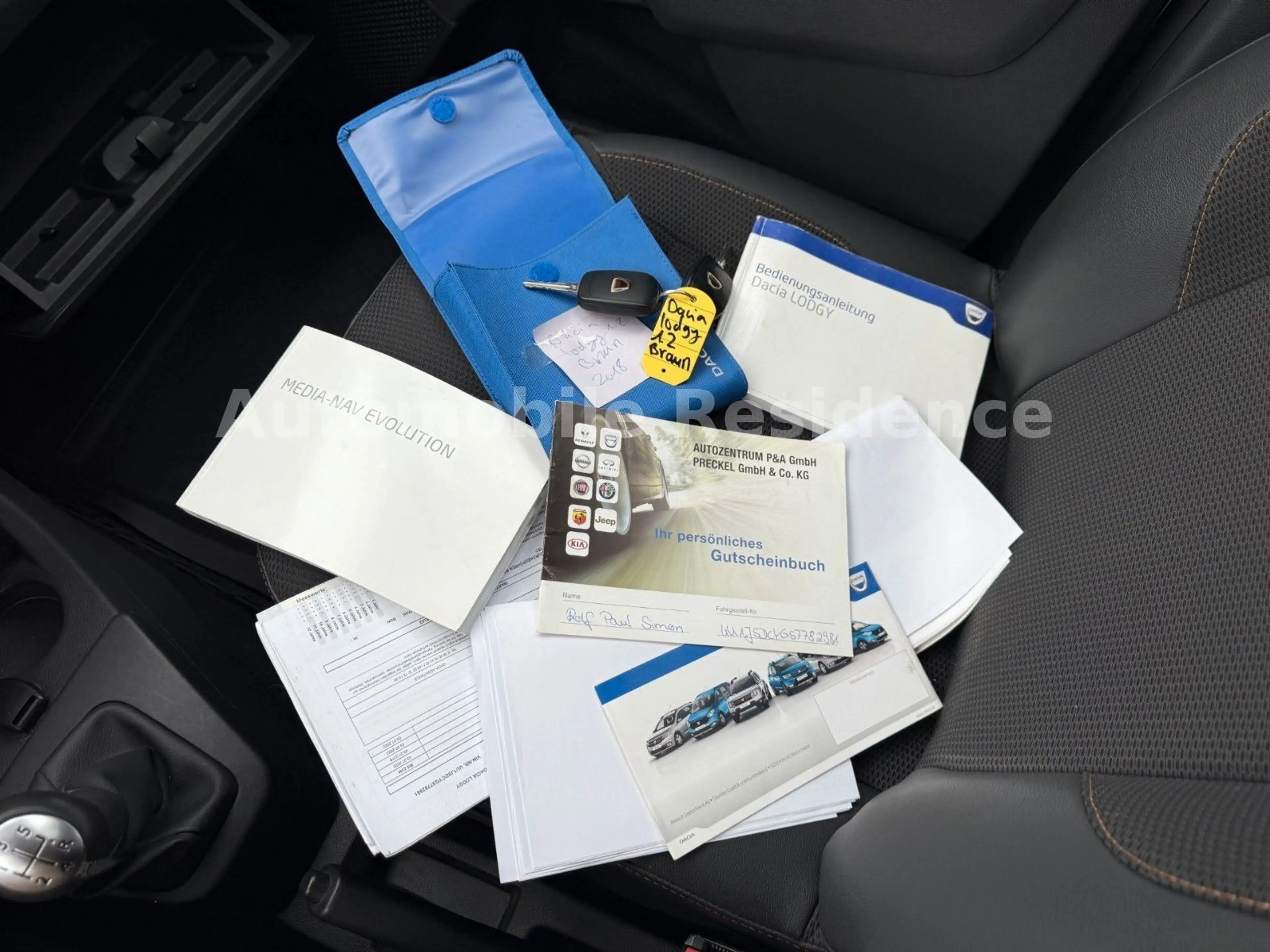 Dacia Lodgy Stepway Celebr. 1.2*NAVI*SHZ*PDC*TEMP*MFL* — photo 12