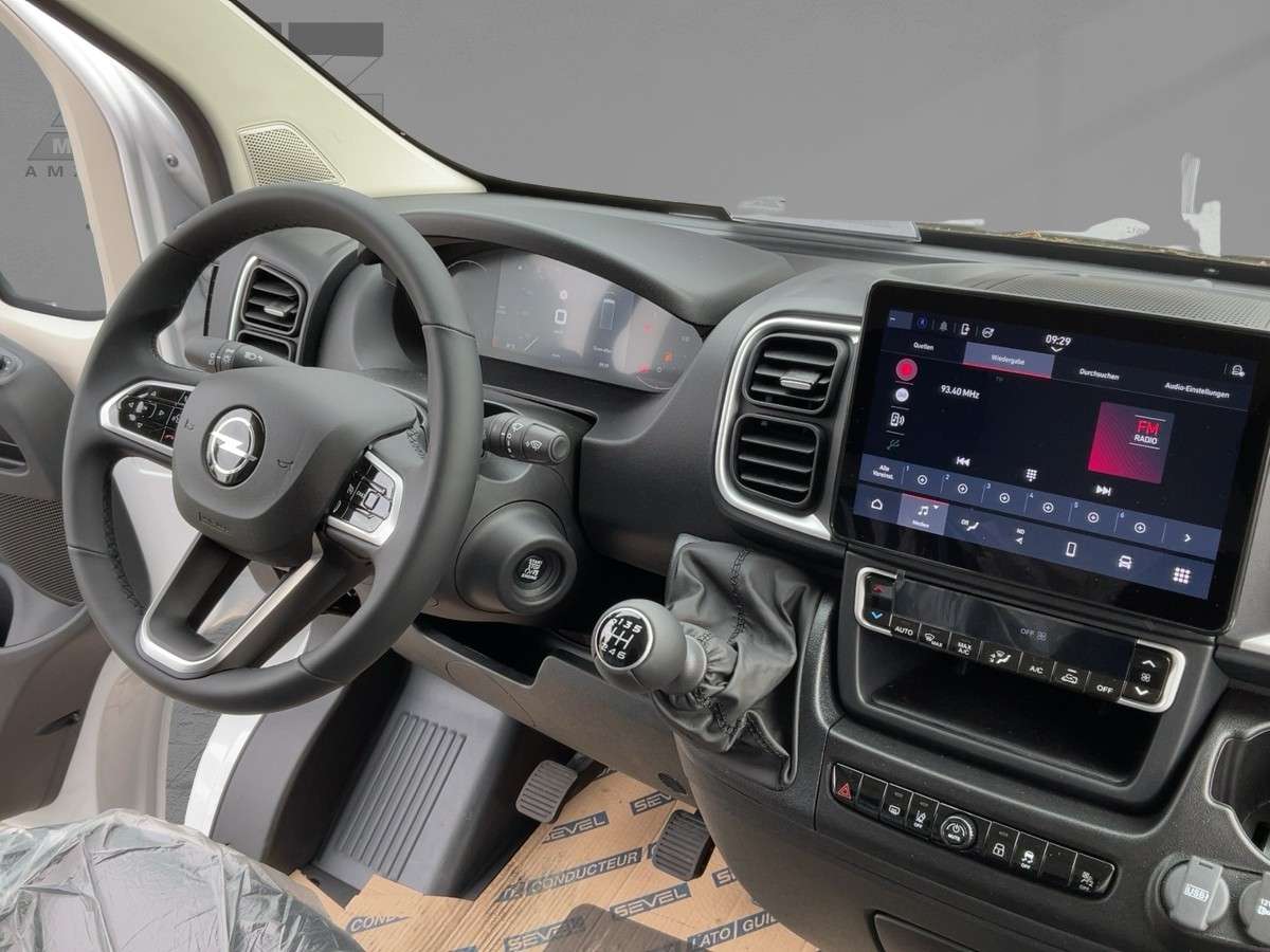 Opel Movano