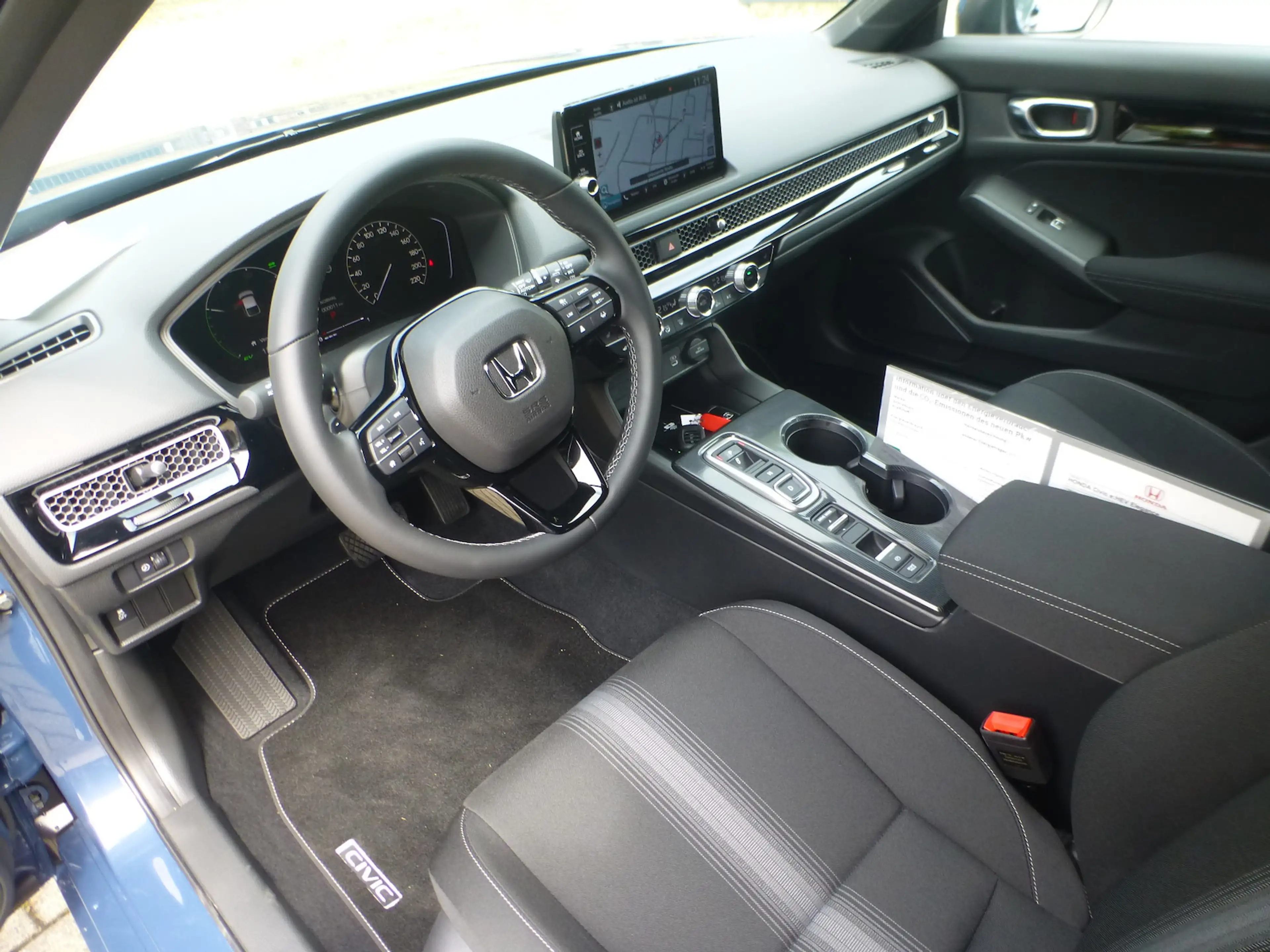 Honda Civic e:HEV 2,0i-MMD Hybrid Elegance 8JahreGarantie — photo 13