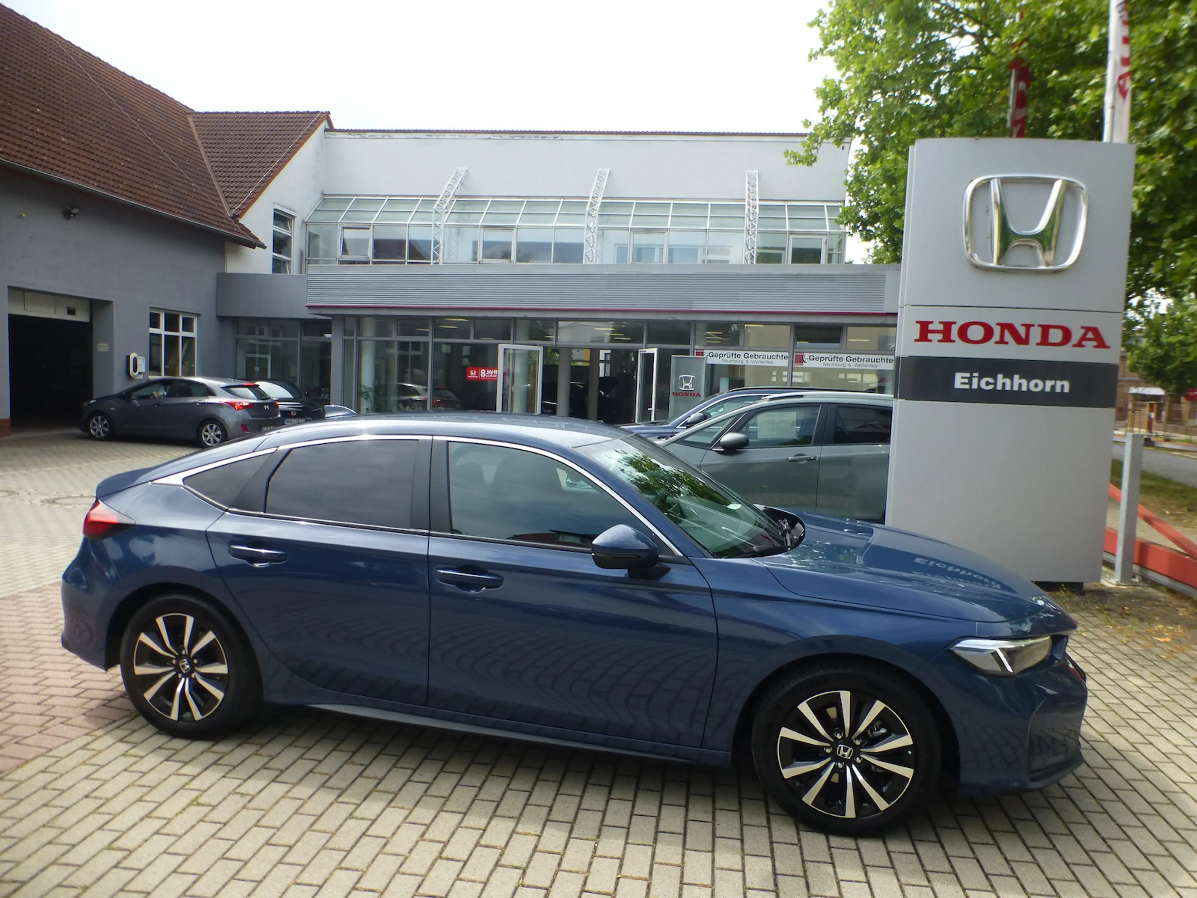 Honda Civic e:HEV 2,0i-MMD Hybrid Elegance 8JahreGarantie — photo 2