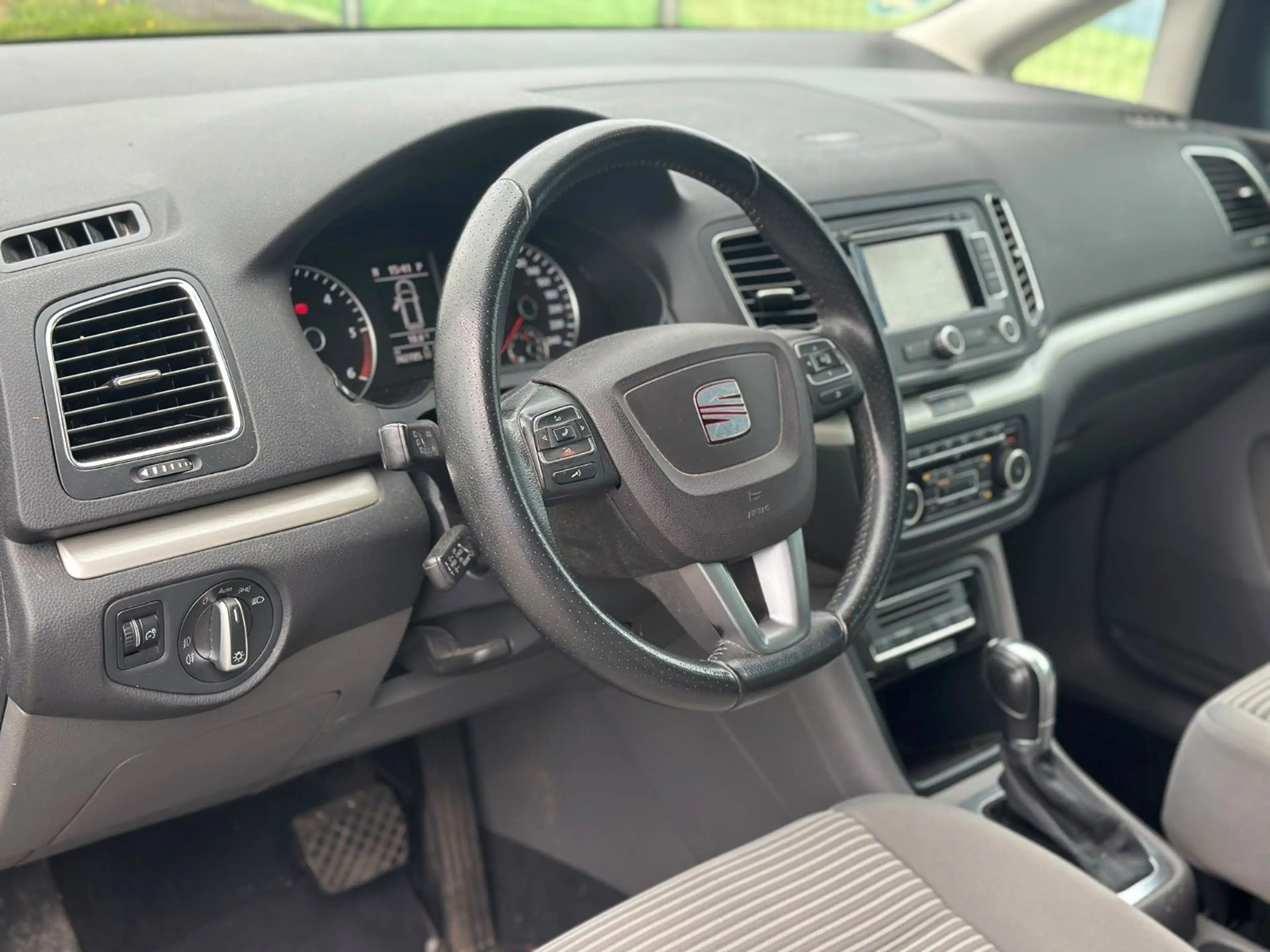 SEAT Alhambra Style | DSG | Kamera | AHK | TÜV 04.28 — photo 10