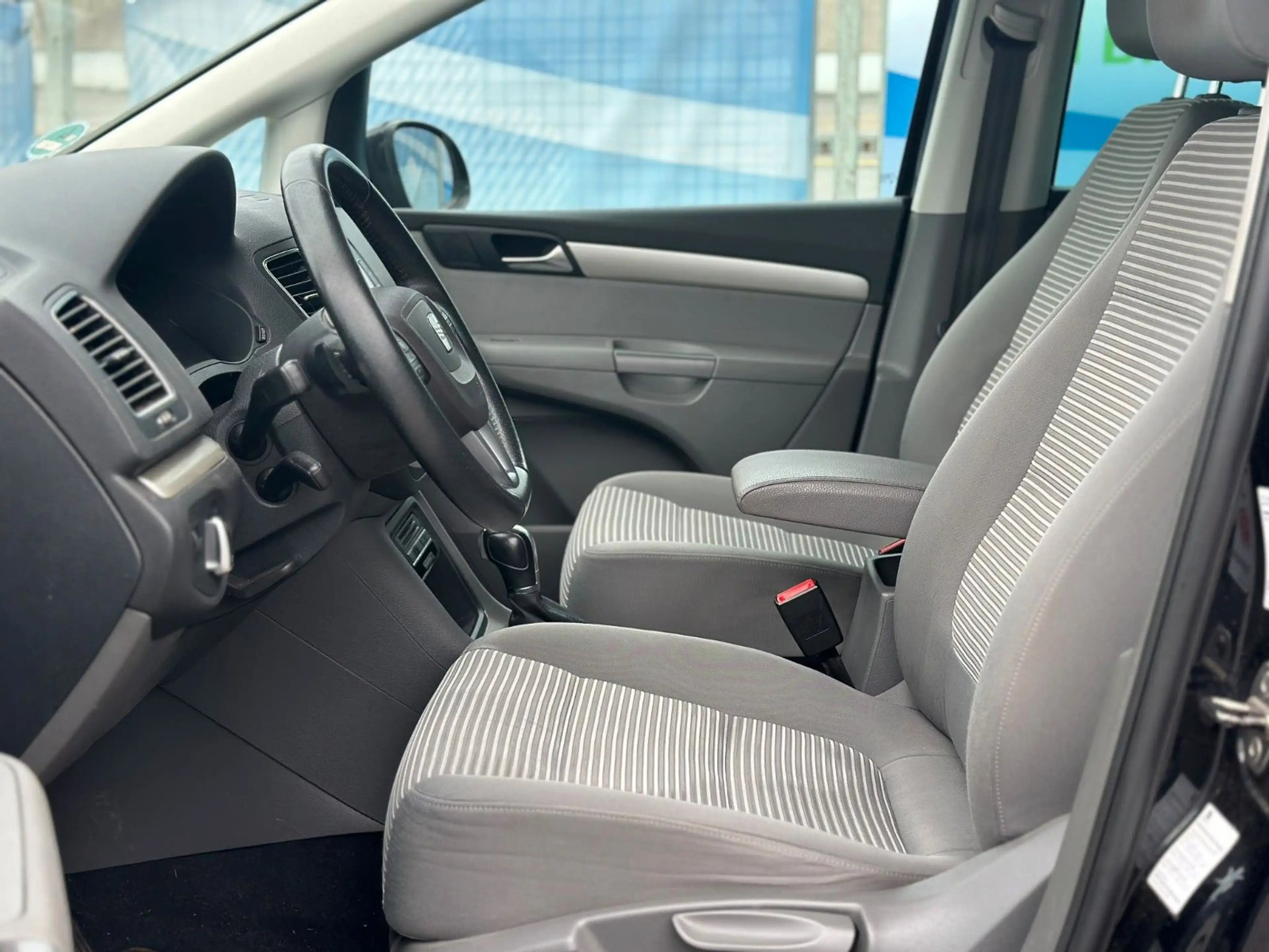 SEAT Alhambra Style | DSG | Kamera | AHK | TÜV 04.28 — photo 9