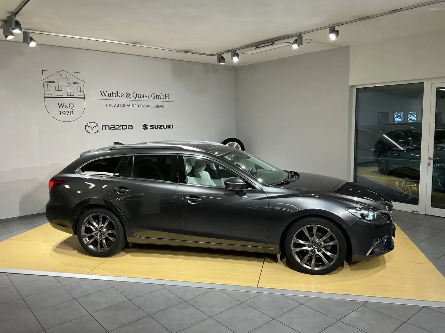 Mazda 6 Kombi Kizoku Automatik 192 PS*Bose*Schiebedach Grau - 2