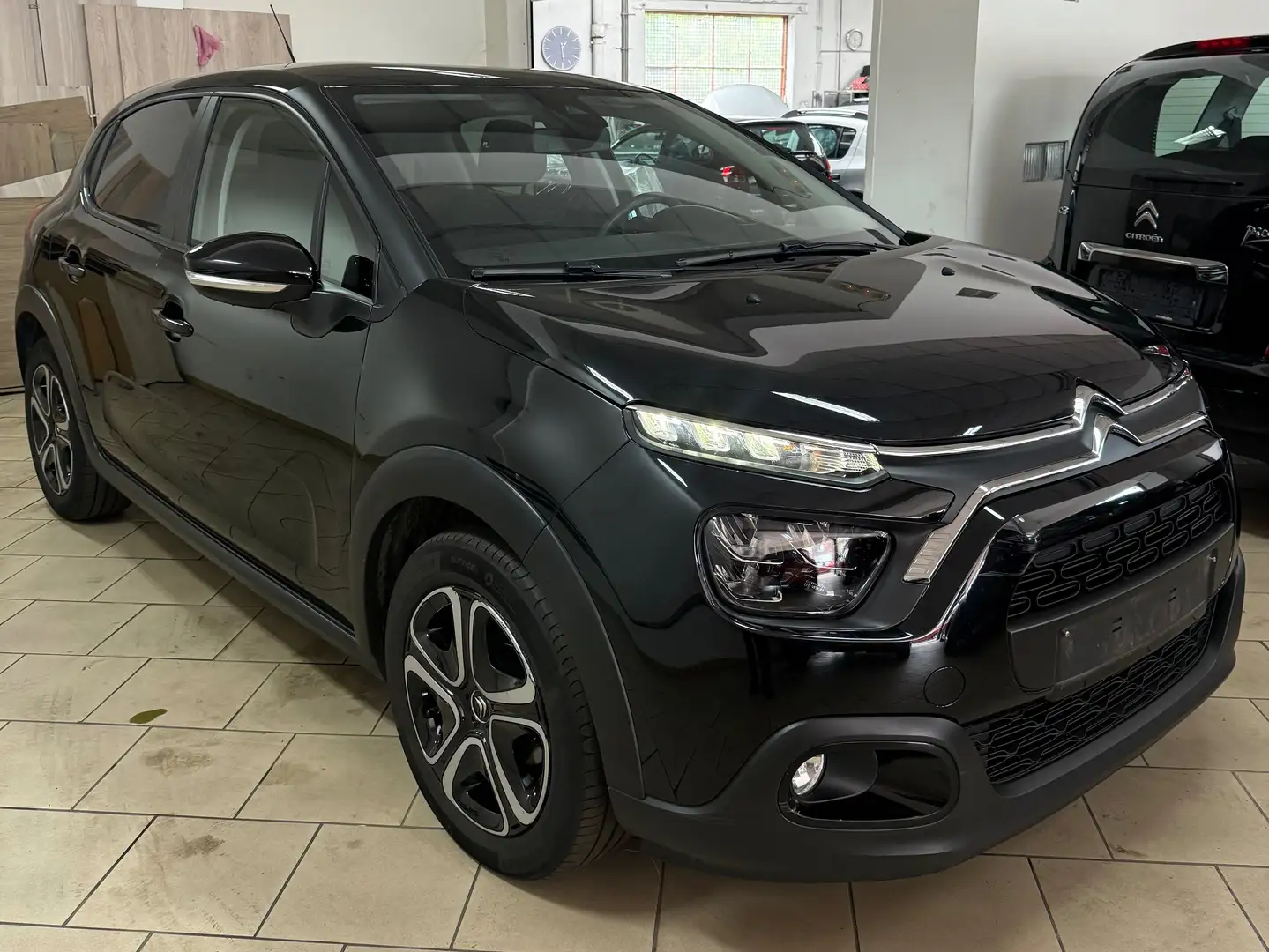 Citroen C3 C3 1.5 BlueHDi Business GPS S Schwarz - 2
