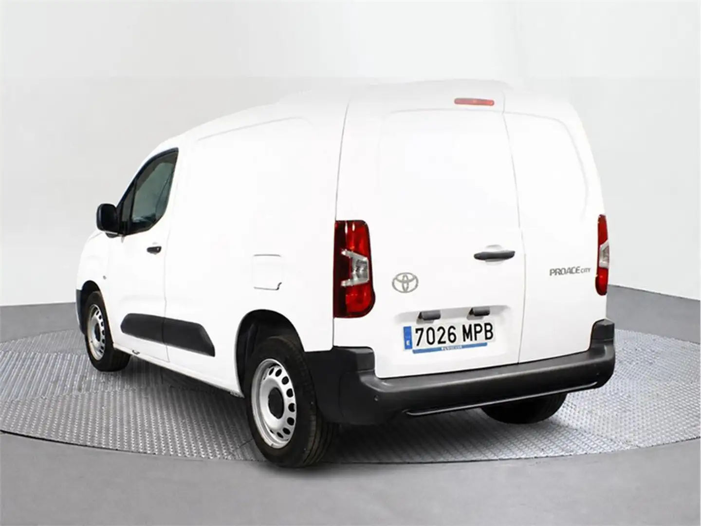 Toyota Proace City Van L1 1.5D 75kW (100CV) GX 650kg 2p - 2