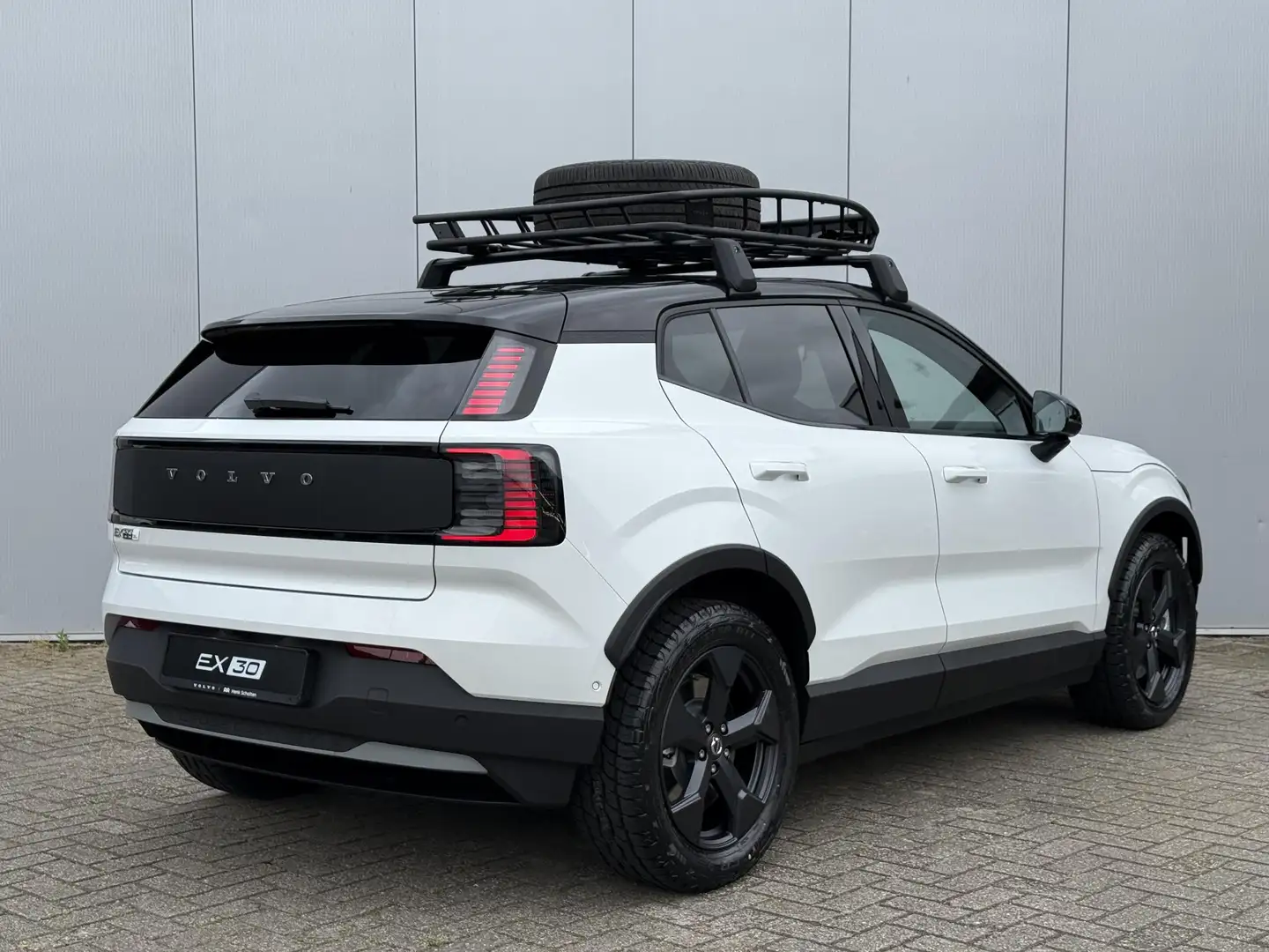 Volvo EX30 Cross Country Twin Motor Performance Ultra 69 kWh Wit - 2