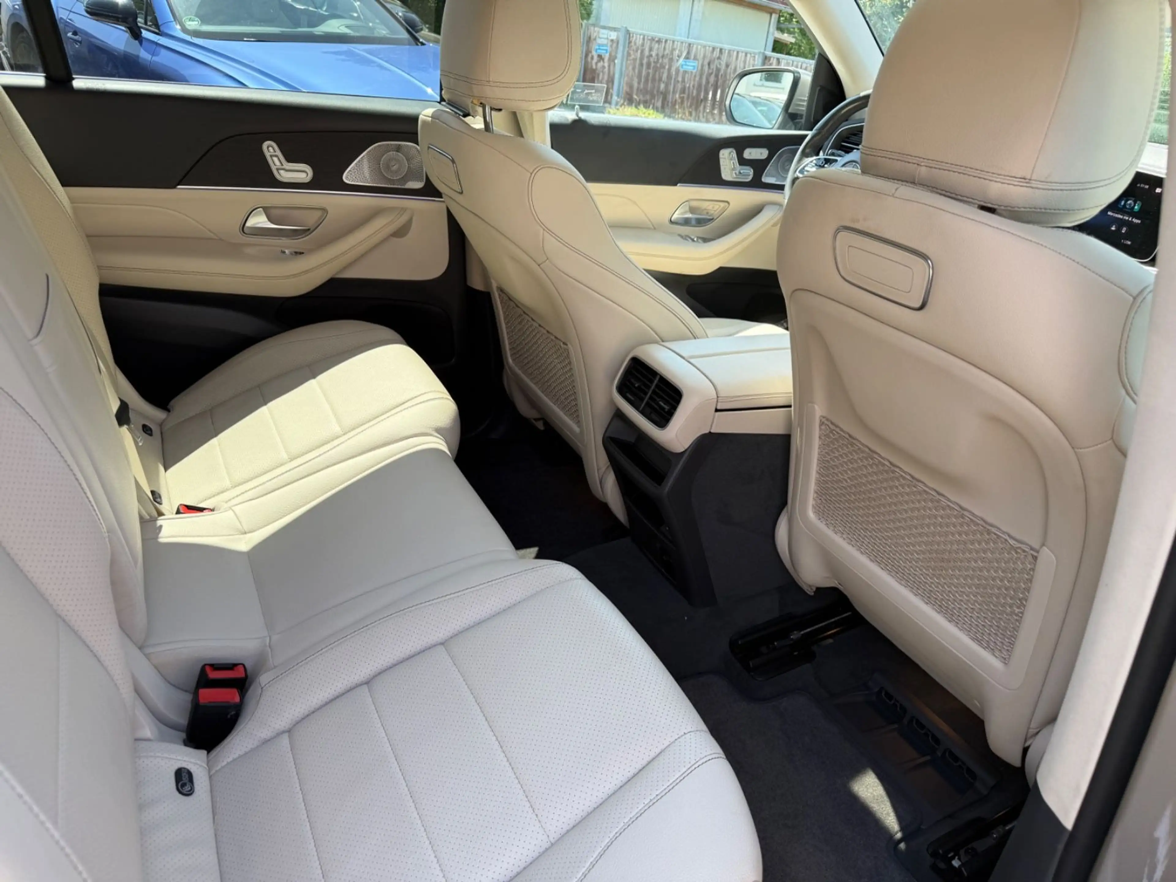 Mercedes-Benz GLS 450 GLS 4Matic 22zoll 63AMG Packet 7Sitzer Burmester — photo 8