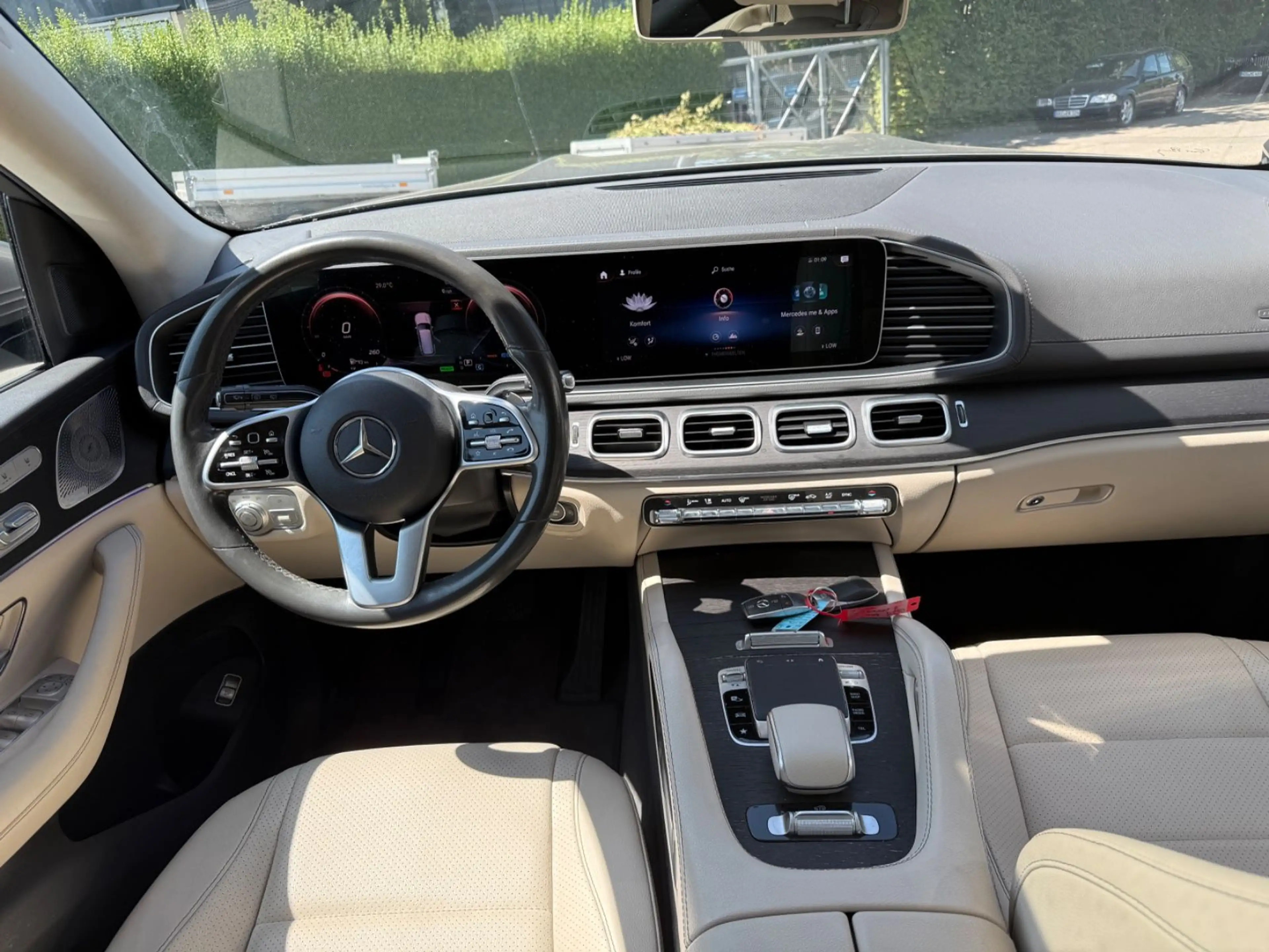 Mercedes-Benz GLS 450 GLS 4Matic 22zoll 63AMG Packet 7Sitzer Burmester — photo 11