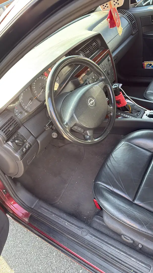 Opel Omega 3.2 V6 Edition - 1