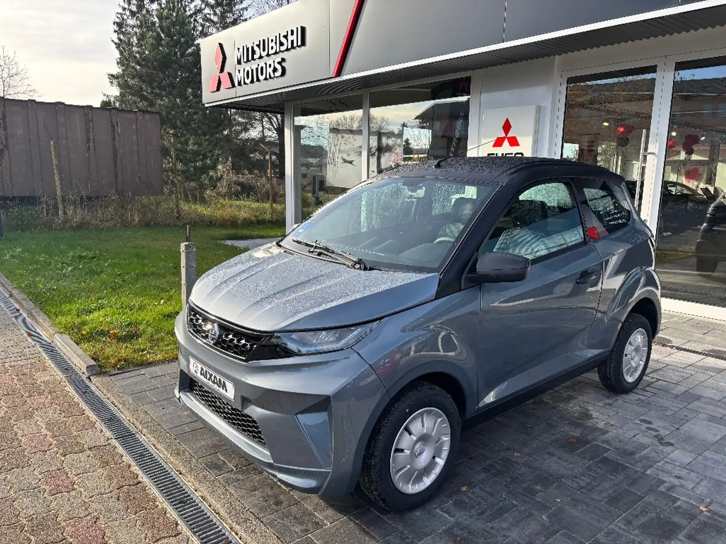 Aixam A. Aixam Crossline Pack*RADIO-DAB+BLUETH*LED-LICHT Grijs - 1