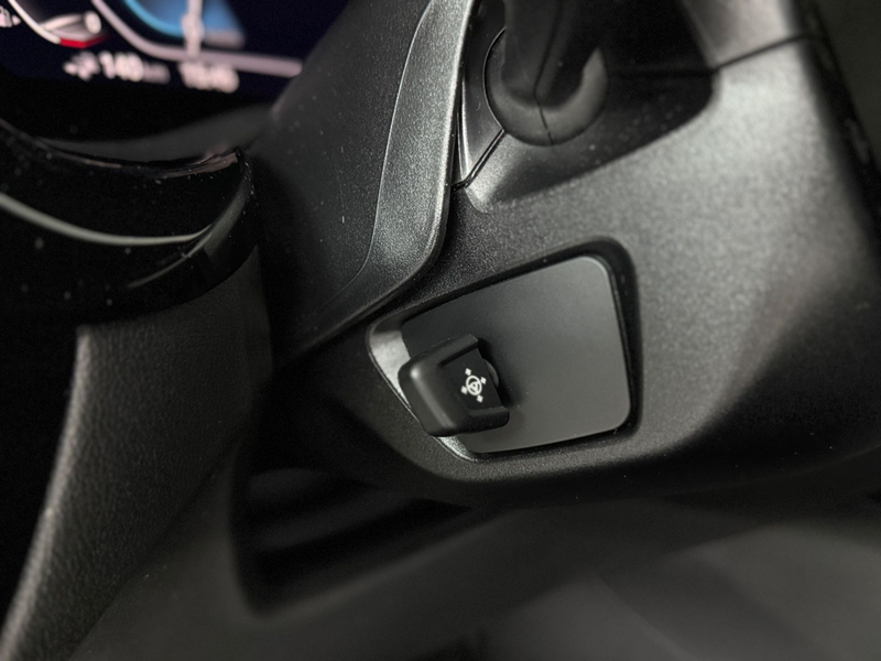 BMW 530 e xDrive M Sport H&K HUD Laserlicht ACC — photo 13