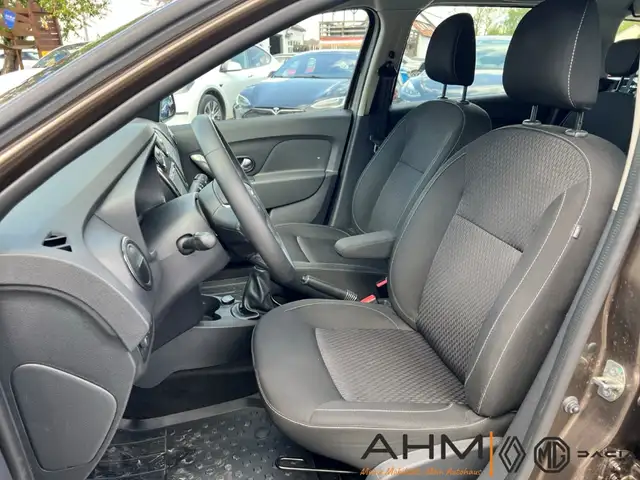 Dacia Logan MCV view 11