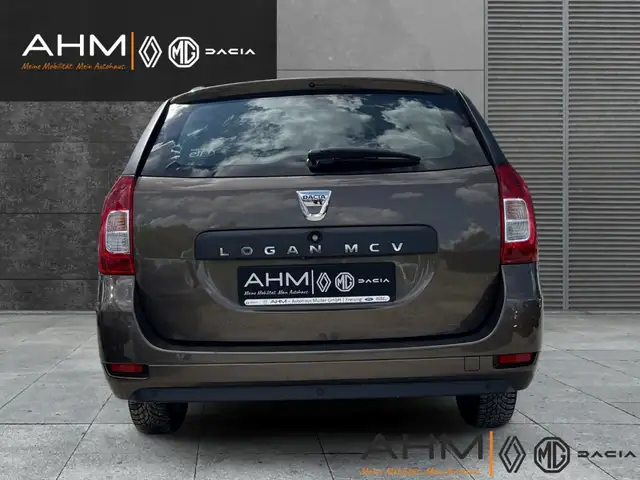 Dacia Logan MCV view 4