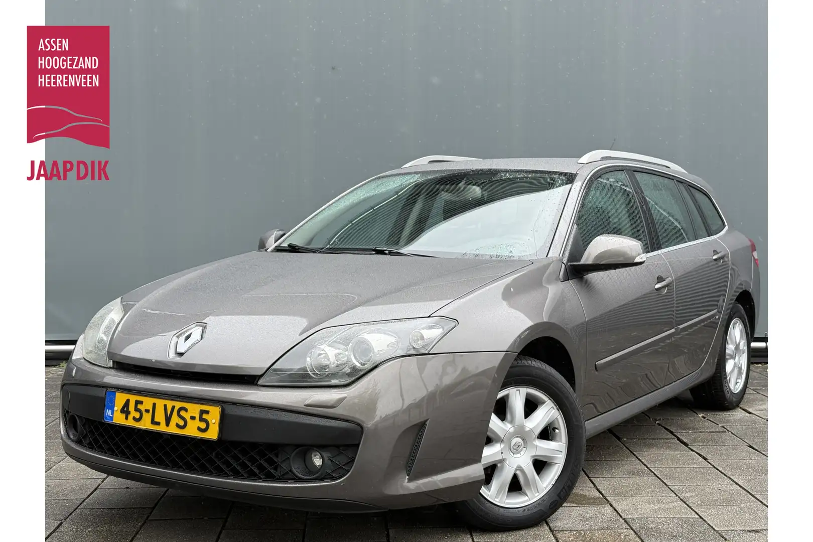 Renault Laguna Estate BWJ 2010 | 2.0 16V 141PK Expression NWE APK Gris - 1
