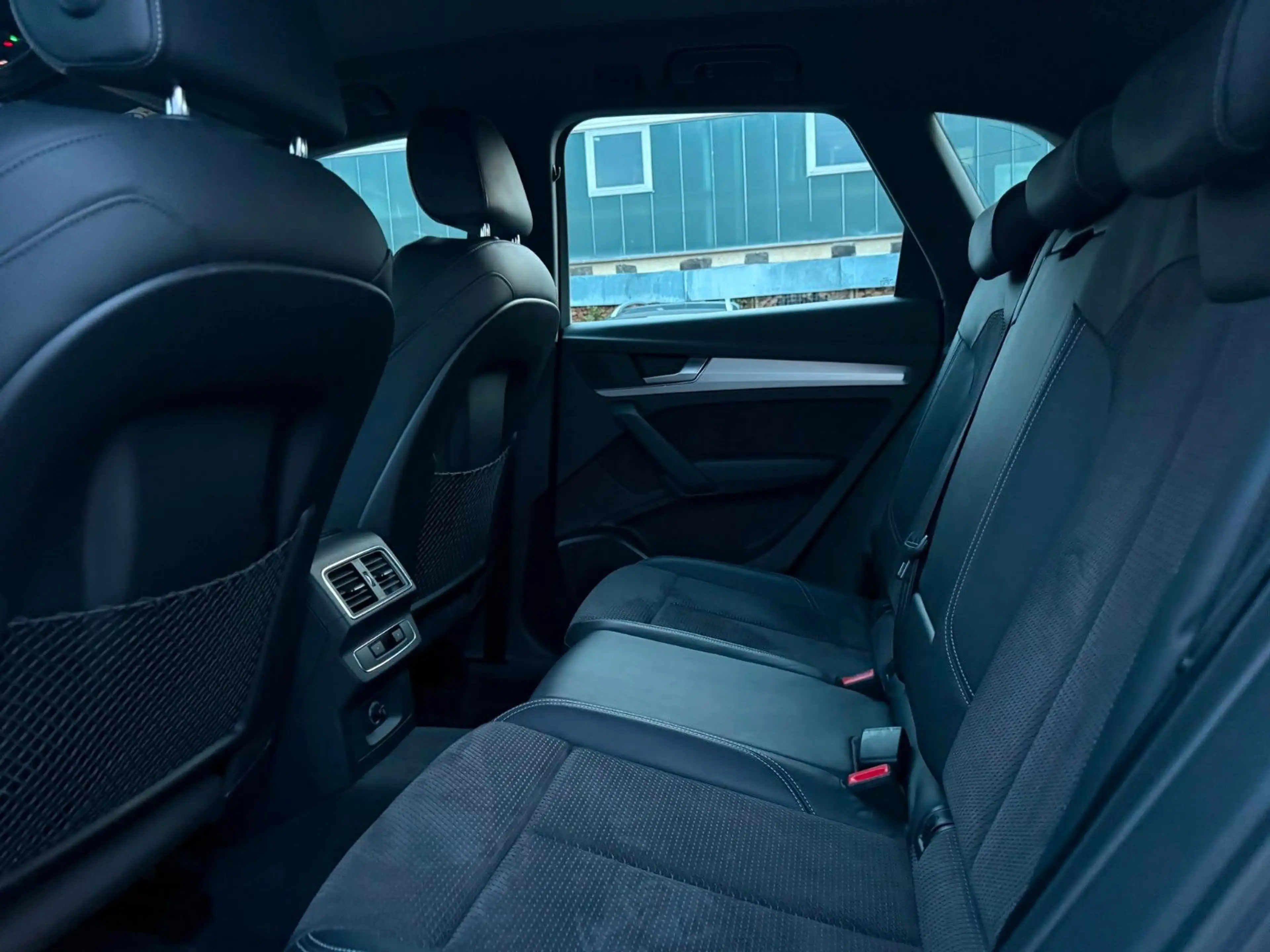 Audi SQ5 3.0 TFSI quattro, wenig KM — photo 11