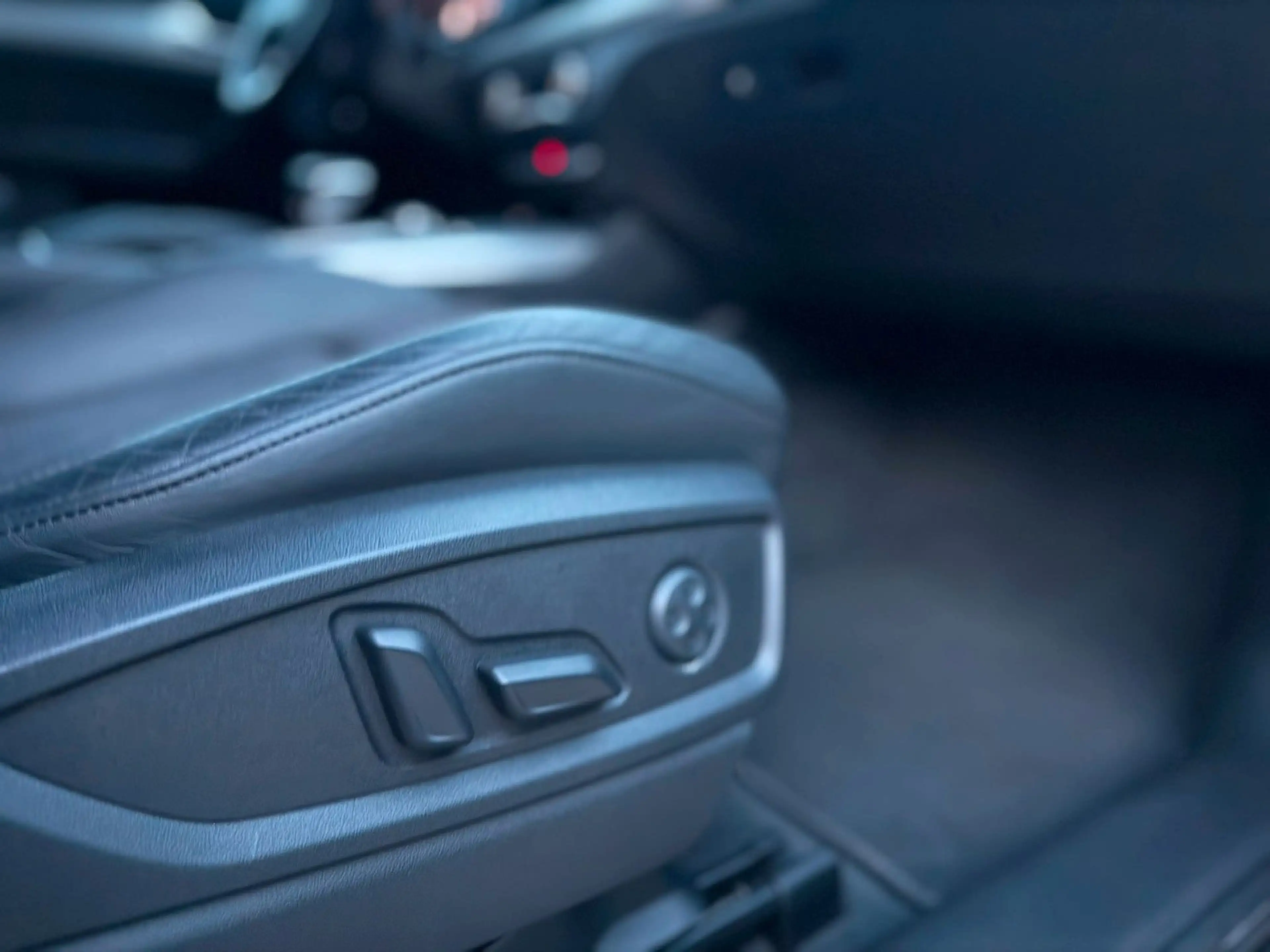 Audi SQ5 3.0 TFSI quattro, wenig KM — photo 9
