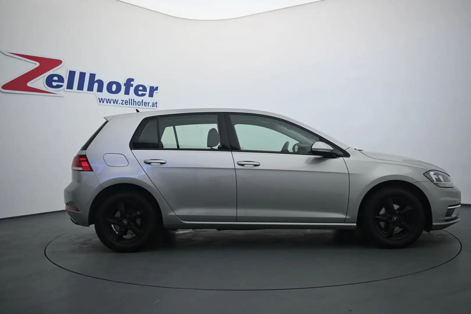 Volkswagen Golf Rabbit 40 1,0 TSI Grau - 2