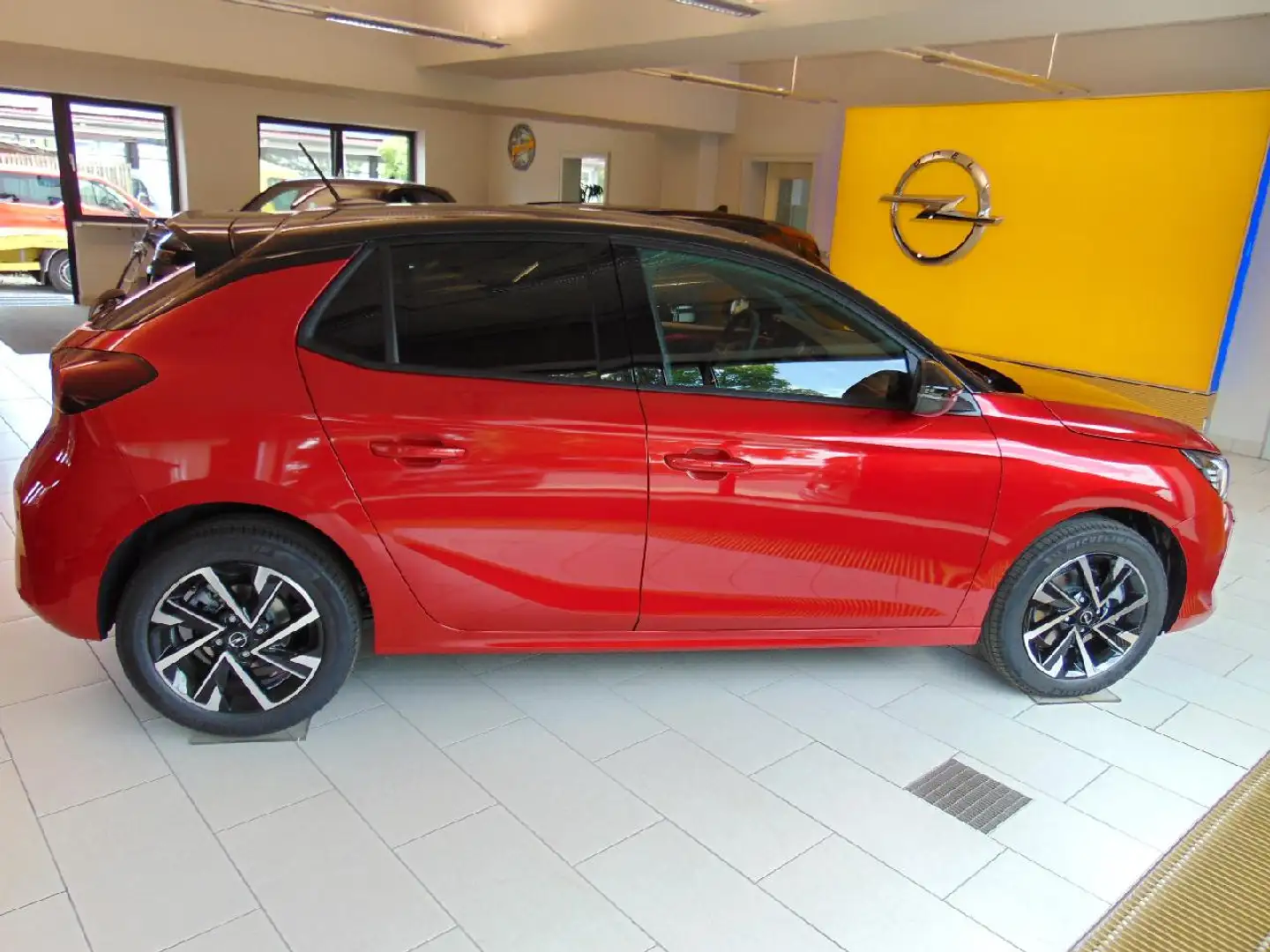 Opel Corsa Corsa 1.2 Hybrid YES Rot - 2