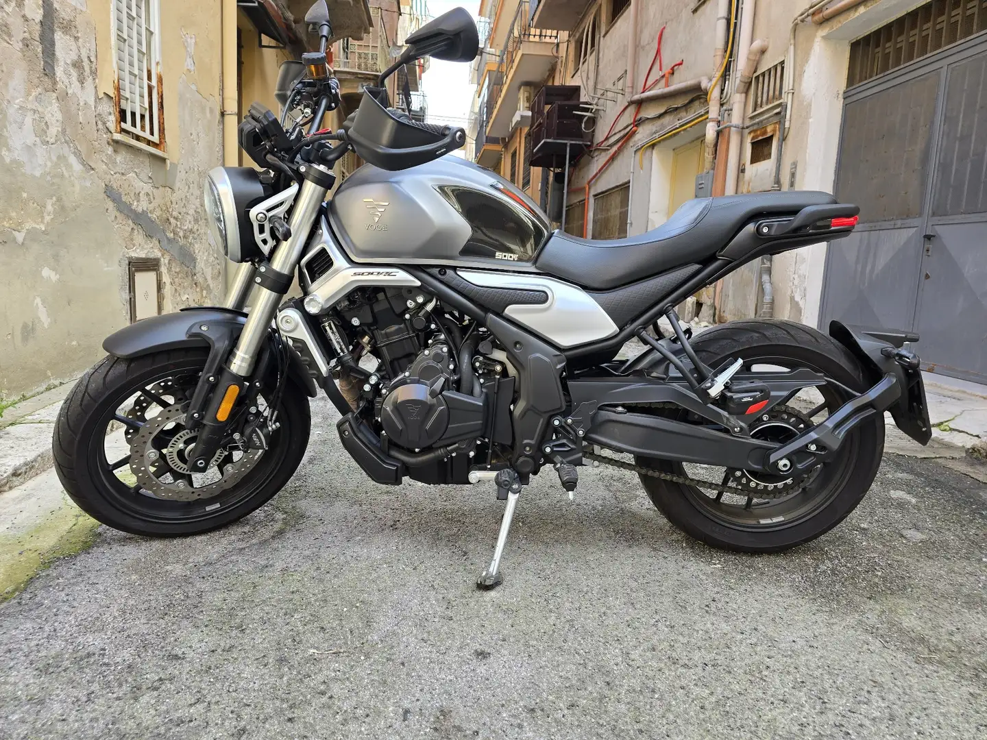 Voge 500AC Gri - 1