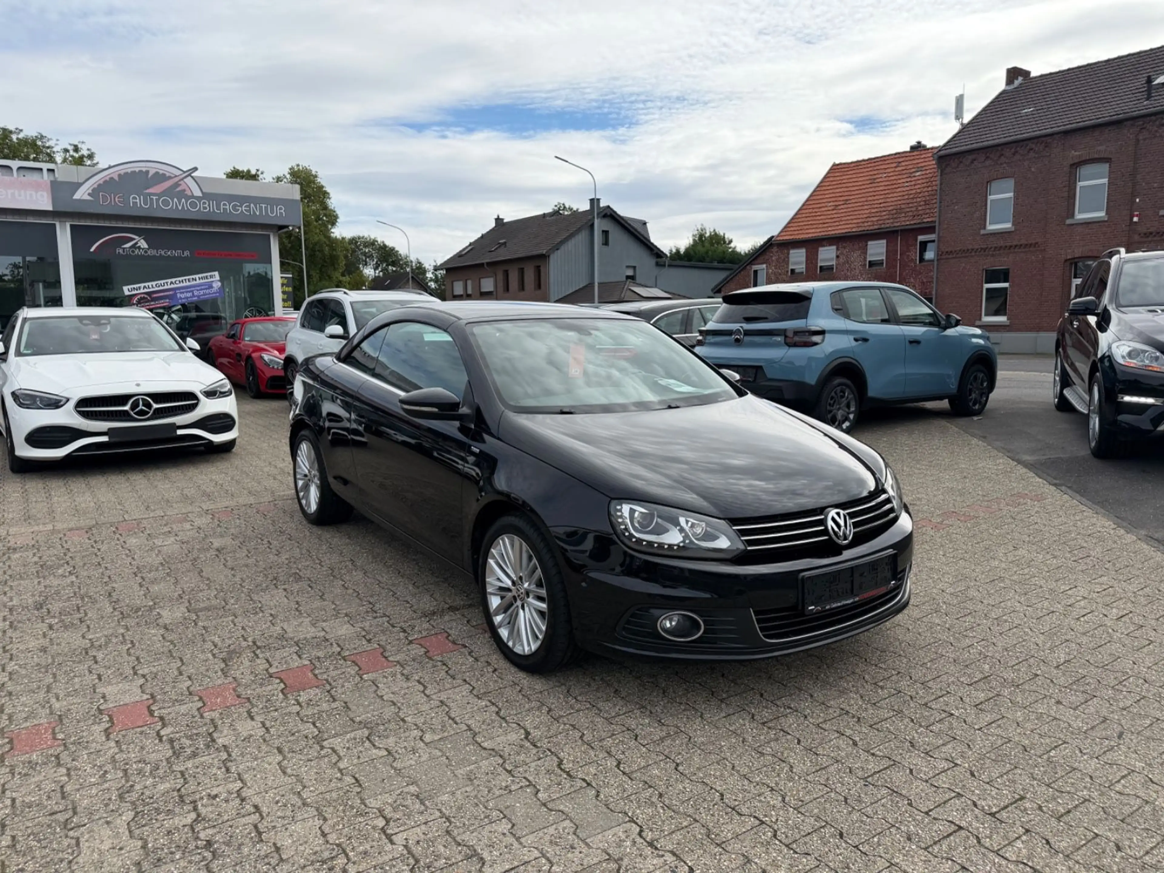 Volkswagen Eos Cup FACELIFT LED NAVI SITZHZG 2HD SEHR GEPFL — photo 4