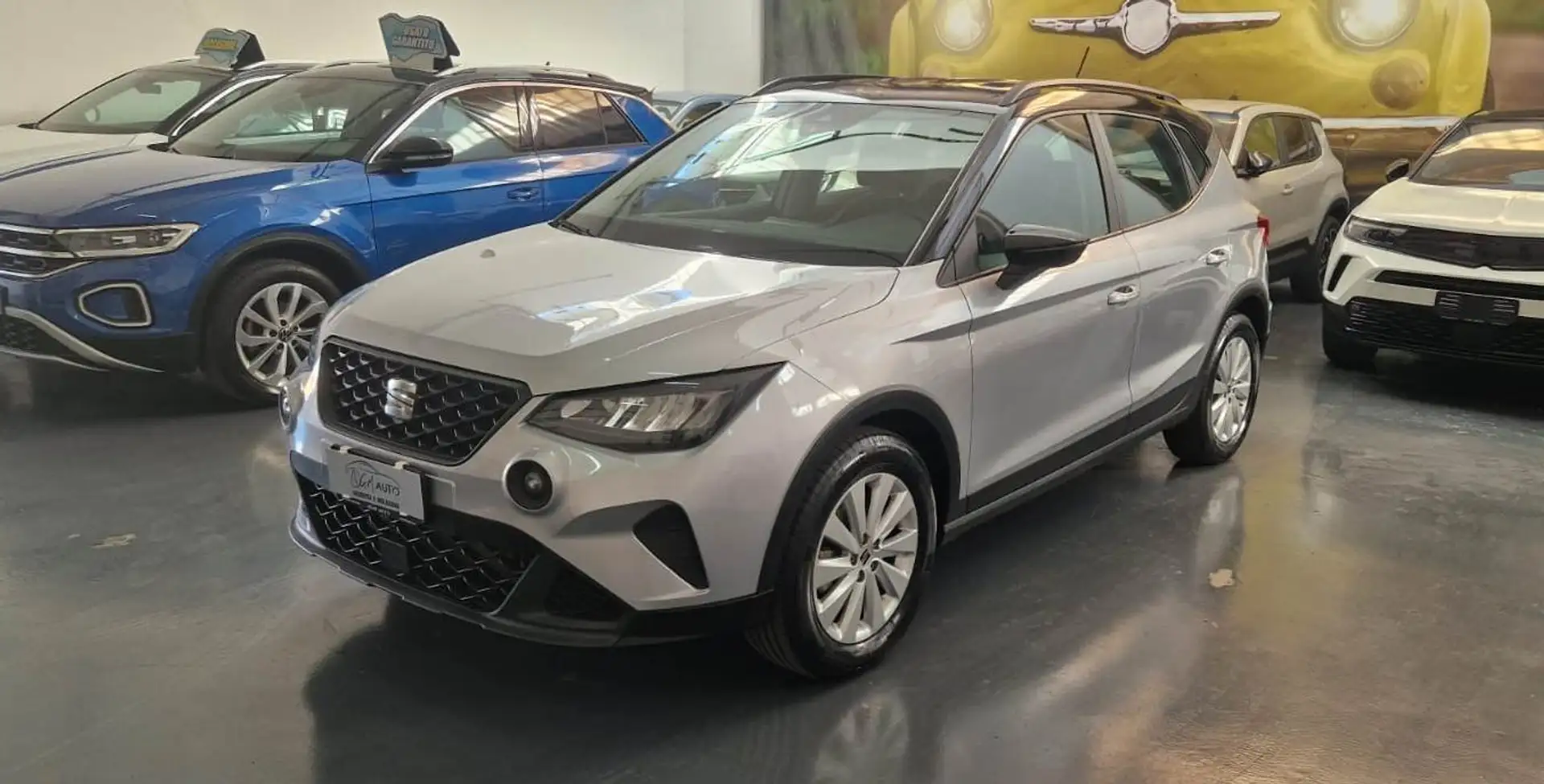 SEAT Arona Arona 1.0 ecotsi Style 110cv dsg Argento - 1