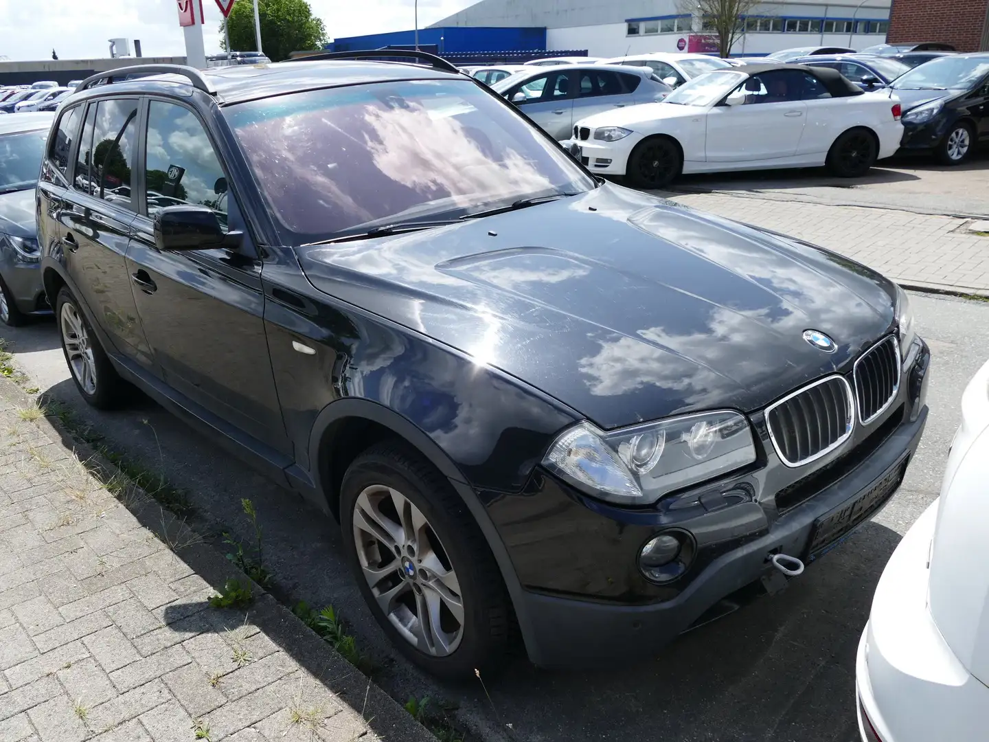 BMW X3 X3 2.0d Klima Leder Panorama Xenon Turbo defekt ! Zwart - 2