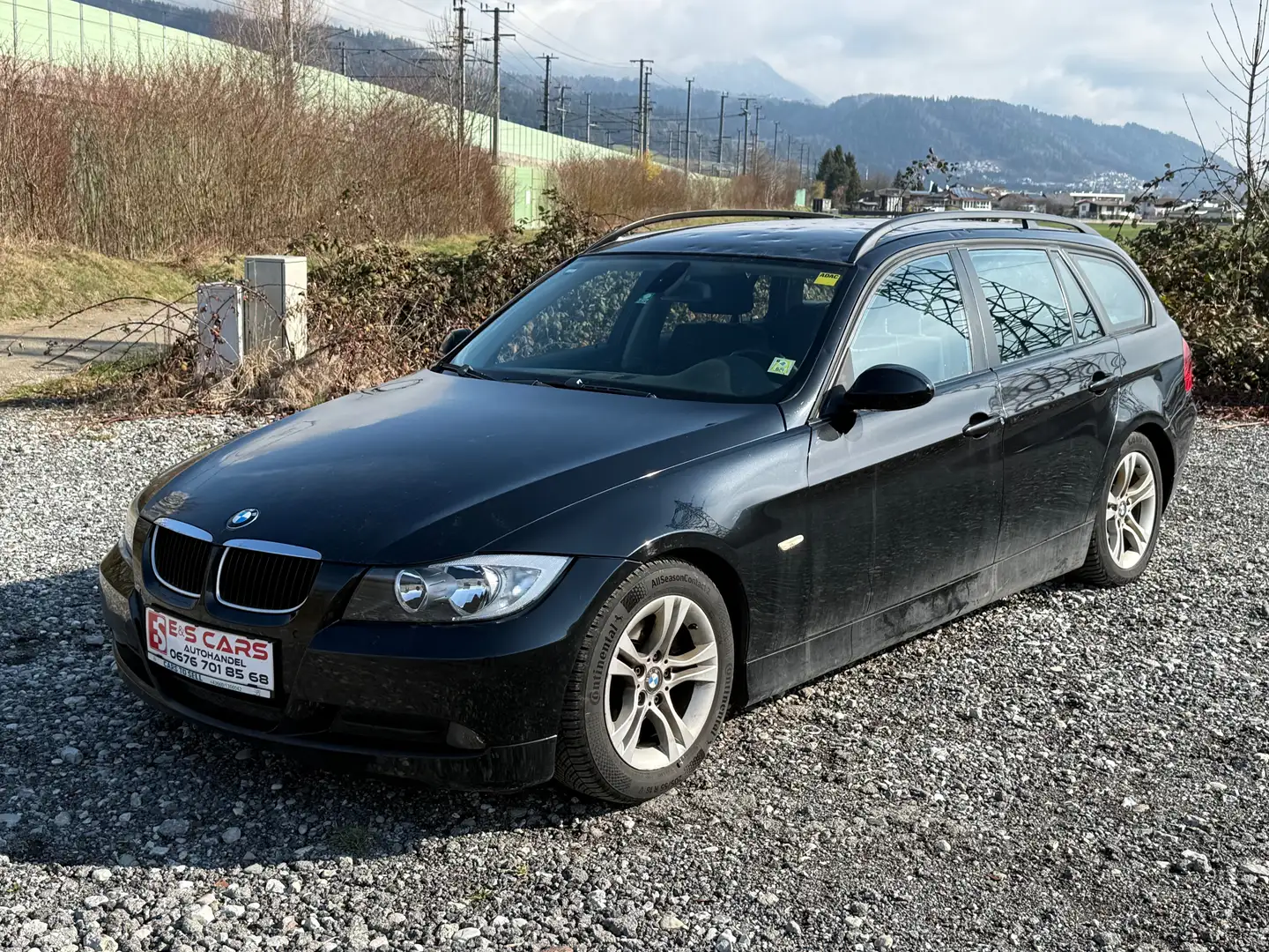 BMW 318 318i E91 Schwarz - 2