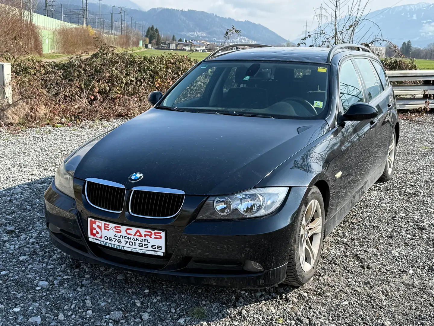 BMW 318 318i E91 Schwarz - 1