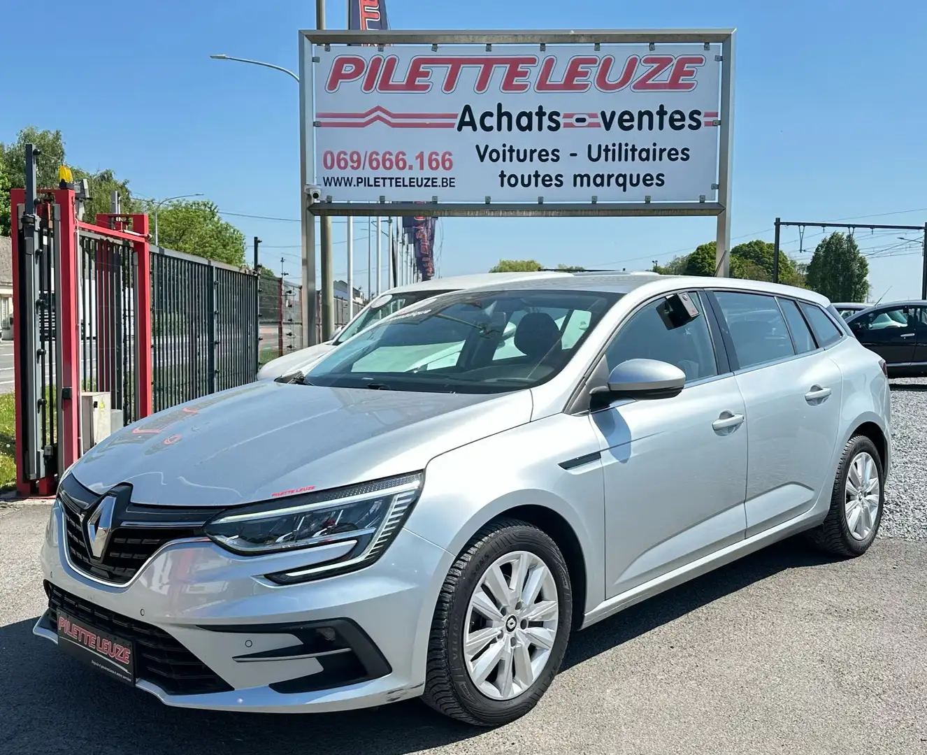 Renault Megane 1.5 dCi AUTOMATIQUE garantie 48 mois(14868HTVA) Gris - 1