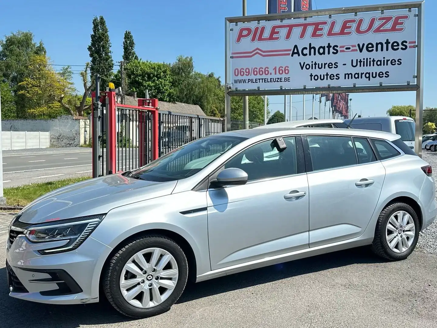 Renault Megane 1.5 dCi AUTOMATIQUE garantie 48 mois(14868HTVA) Gris - 2