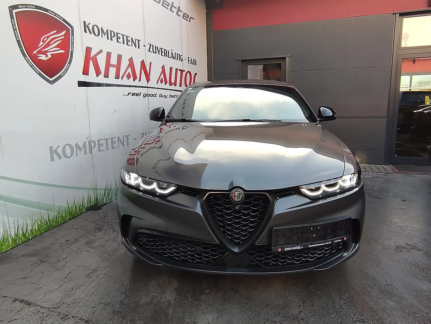 Alfa Romeo Tonale Veloce 1.5 *ERSTBESITZ* Grau - 2